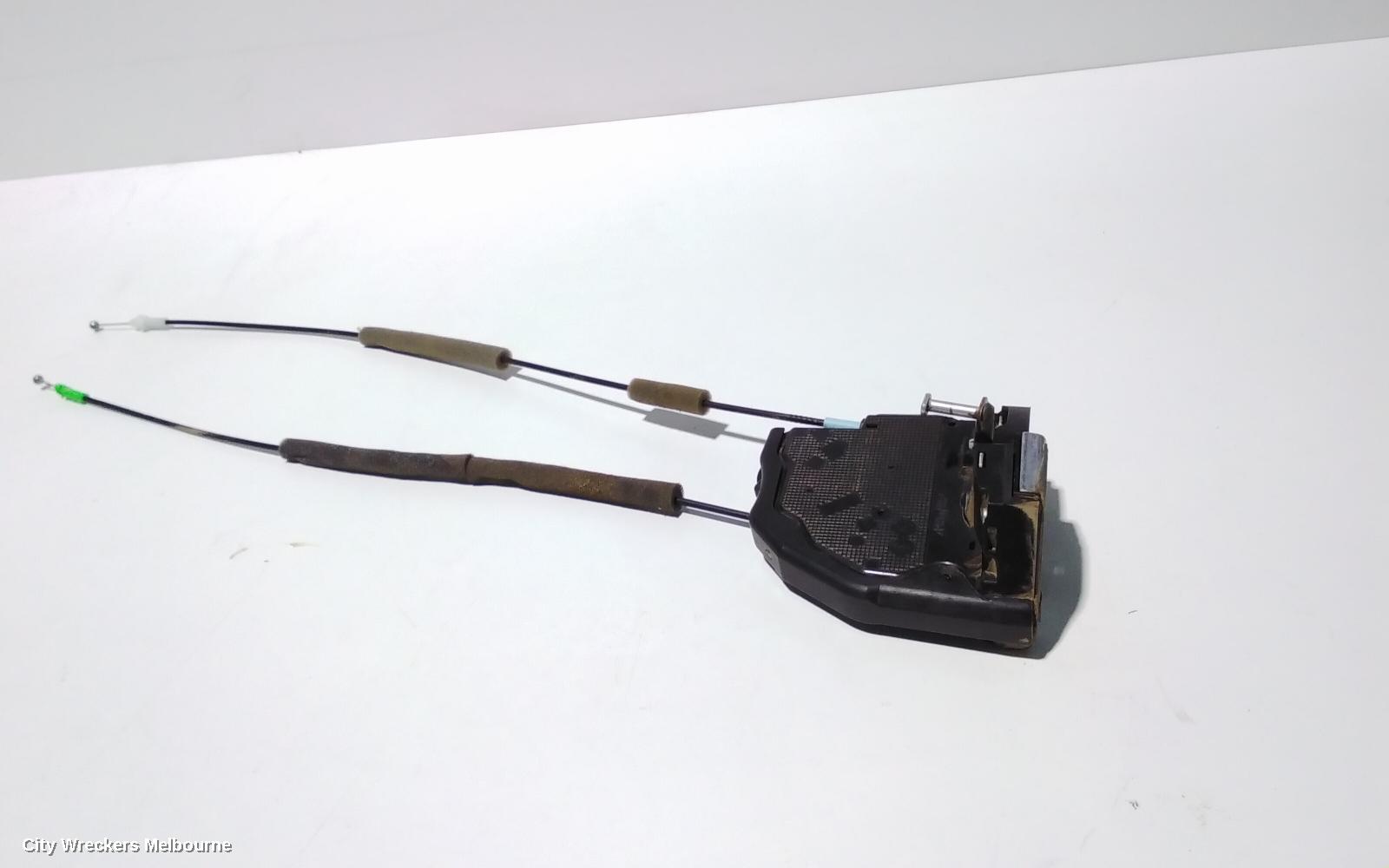 TOYOTA KLUGER DOOR/BOOT/GATE LOCK, RIGHT REAR DOOR LOCK, GSU40-GSU45, 07/2010 - 02/2014