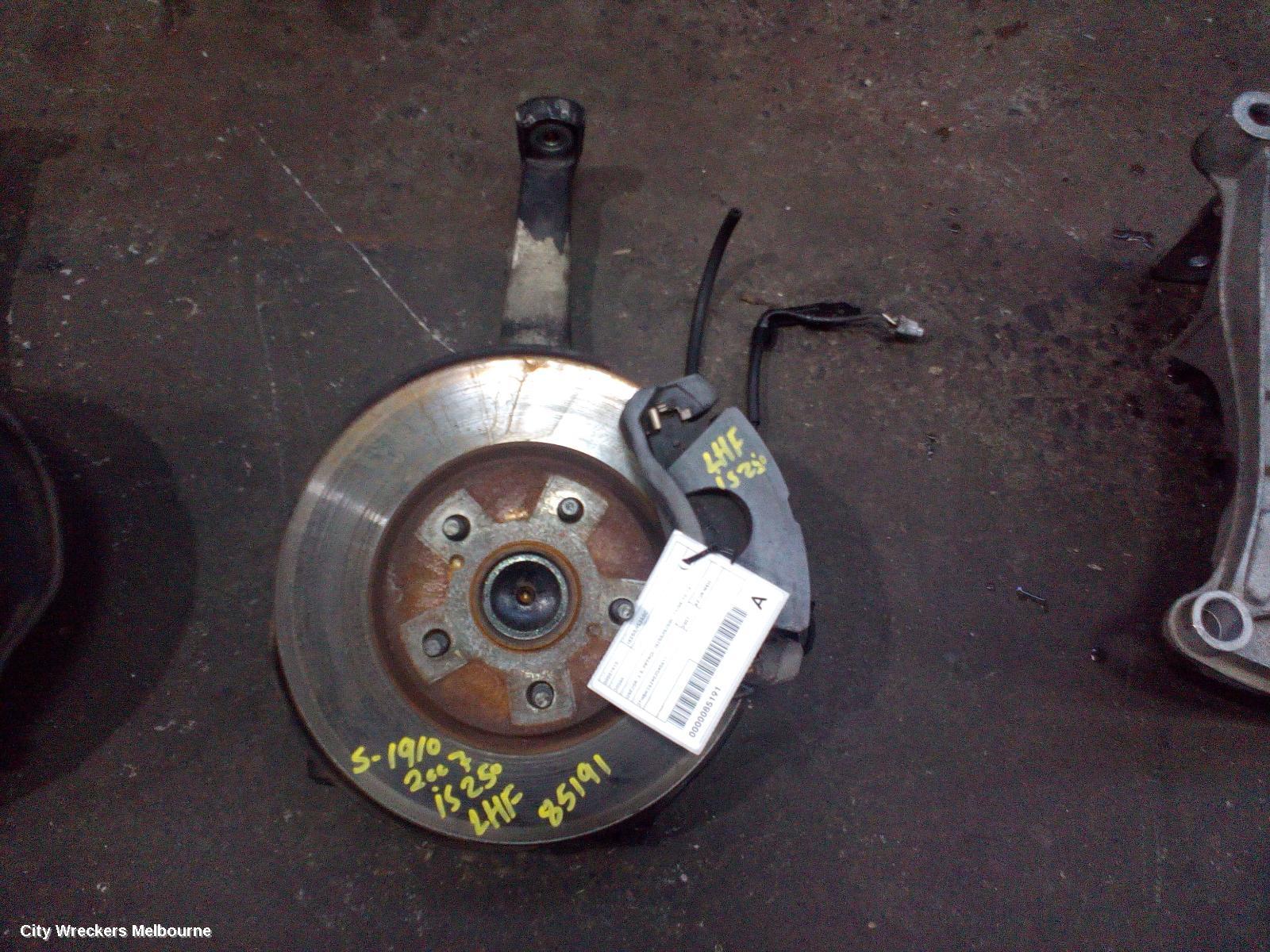 LEXUS IS250/IS250C LEFT FRONT HUB ASSEMBLY, GSE20R, 2.5, PETROL, IS250/IS250C, 11/2005 - 12/2014