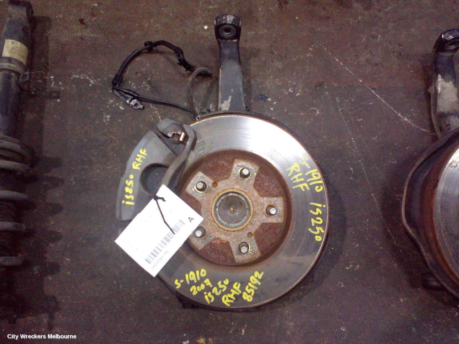 LEXUS IS250/IS250C RIGHT FRONT HUB ASSEMBLY, GSE20R, 2.5, PETROL, IS250/IS250C, 11/2005 - 12/2014
