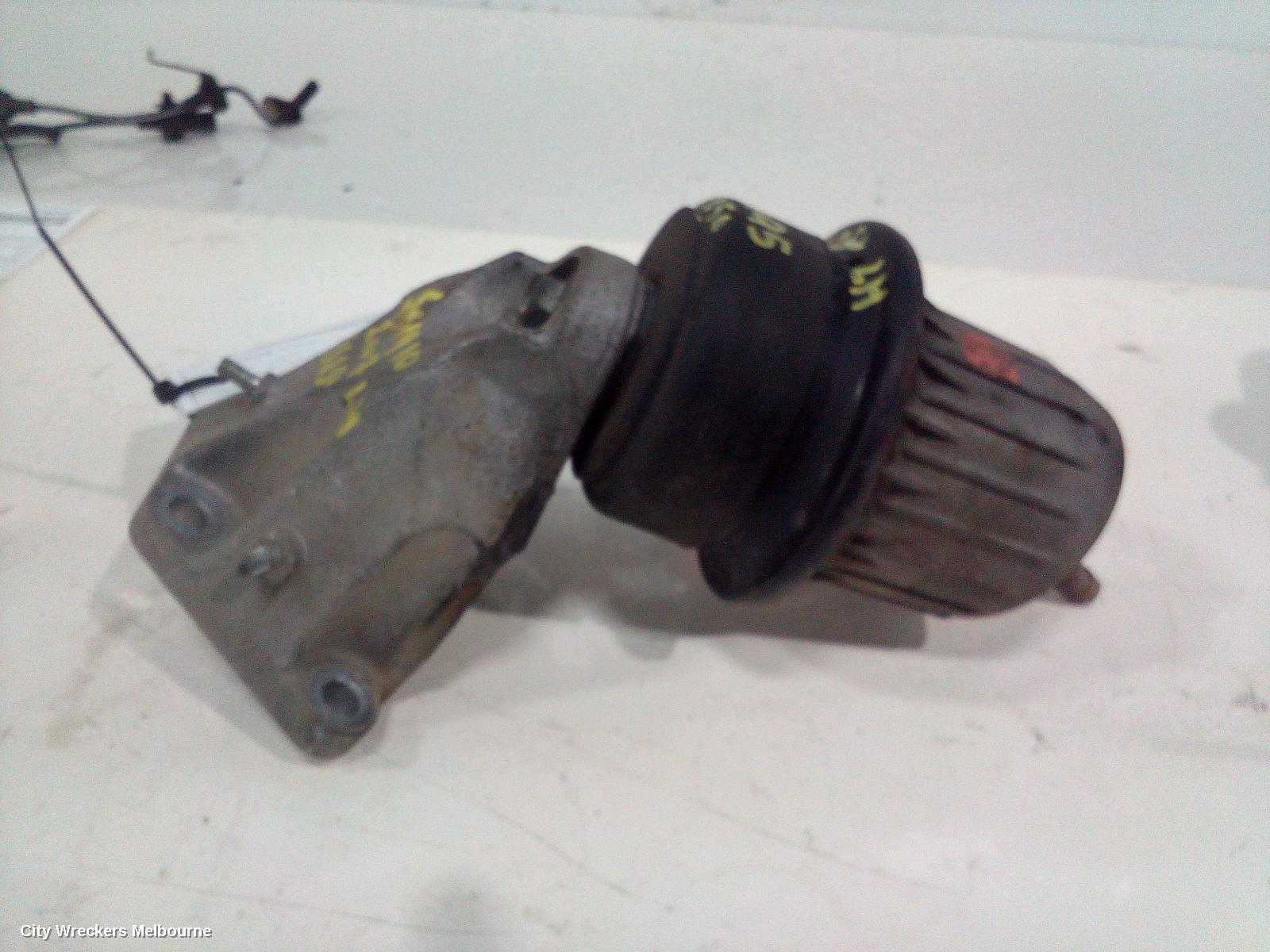 LEXUS IS250/IS250C MOUNT, GSE20R 11/2005 - 07/2013