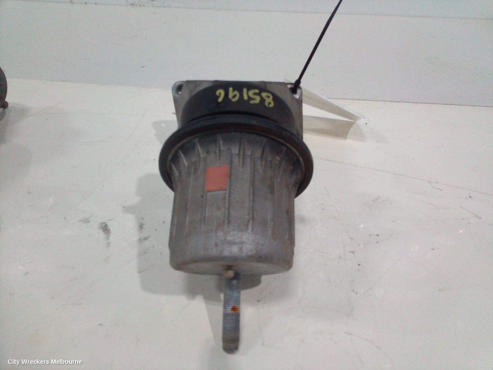 LEXUS IS250/IS250C MOUNT, GSE20R 11/2005 - 07/2013