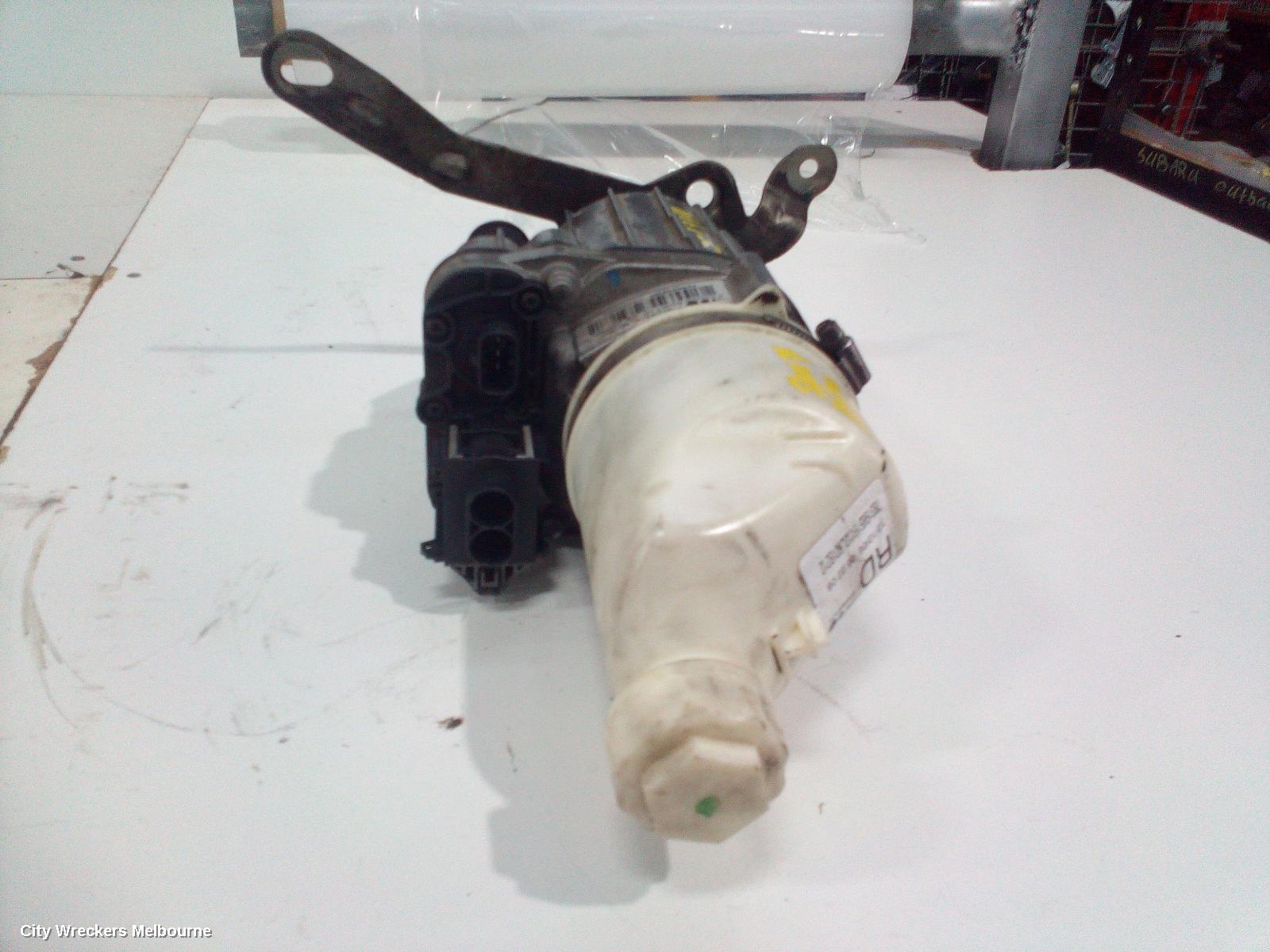 HOLDEN ASTRA STEERING PUMP, TS, TRW BRAND, PUMP-SCREW ON CAP TYPE, 09/1998 ONWARDS