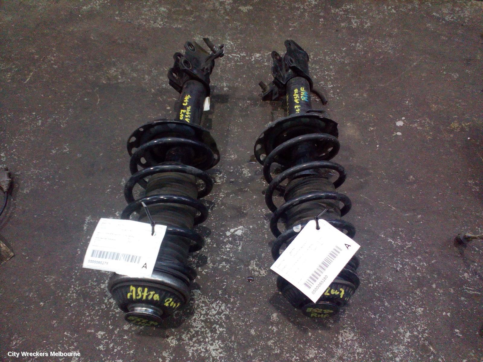 HOLDEN ASTRA RIGHT FRONT STRUT, AH, 2.2, 3DR/5DR HATCH, 12/2006 - 08/2009