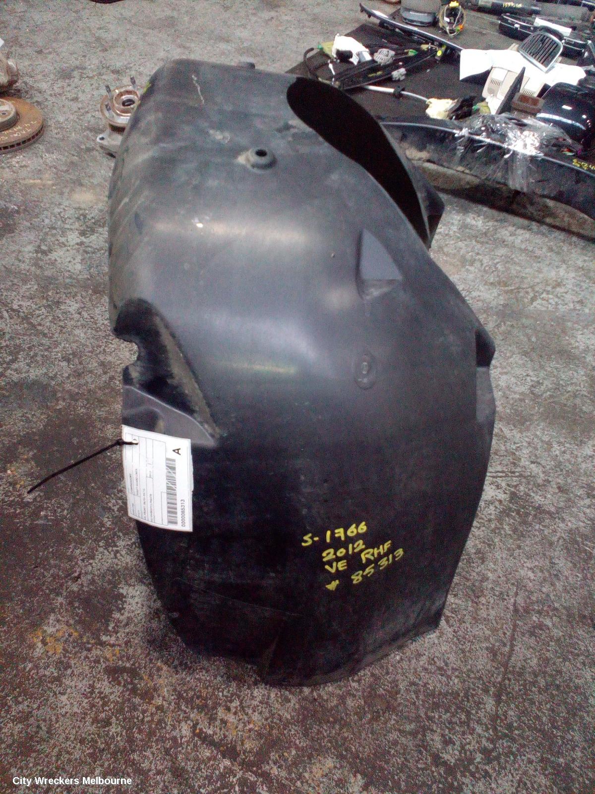 HOLDEN COMMODORE RIGHT GUARD LINER, VE, FRONT, 08/2006 - 04/2013
