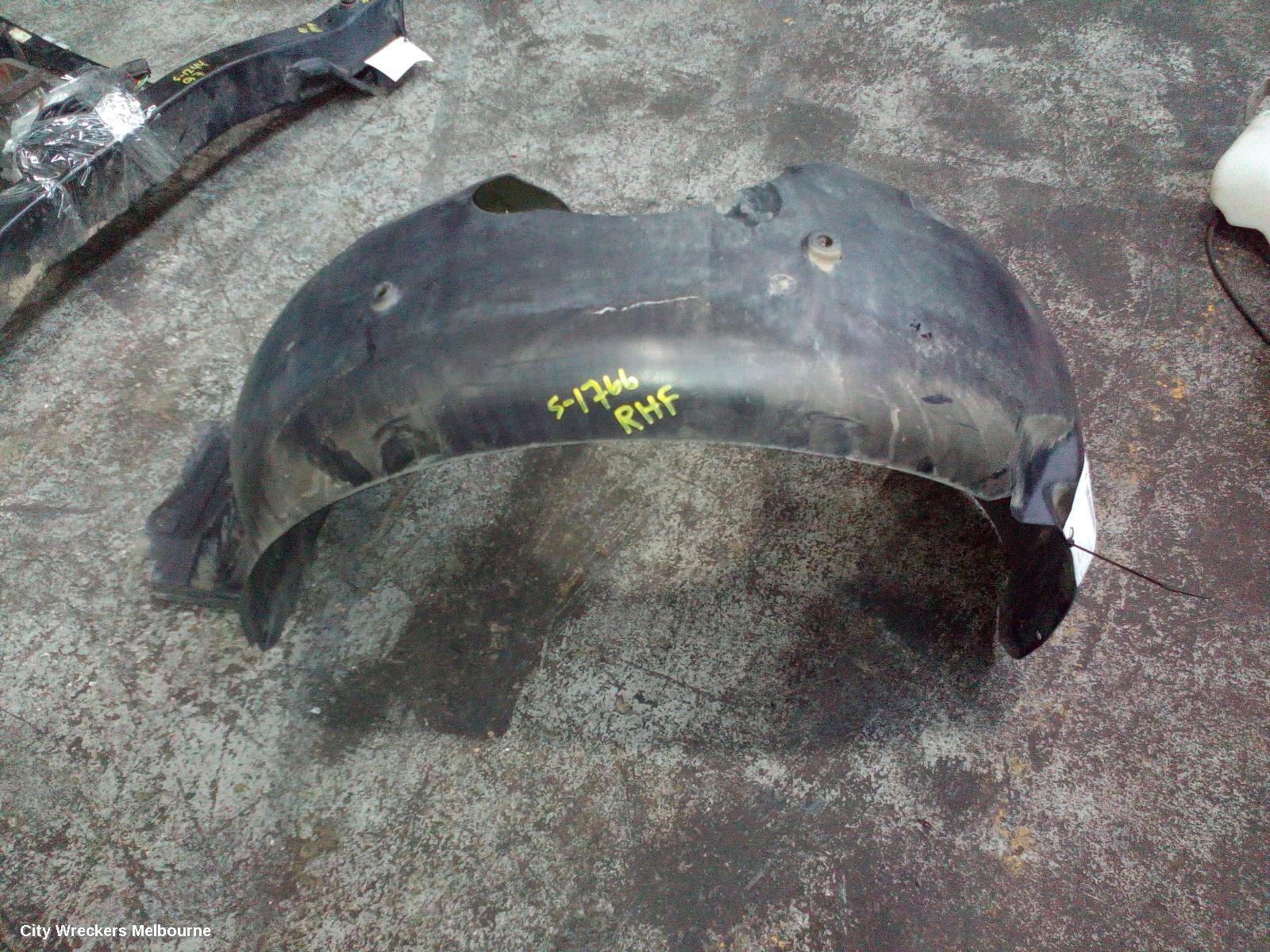 HOLDEN COMMODORE RIGHT GUARD LINER, VE, FRONT, 08/2006 - 04/2013