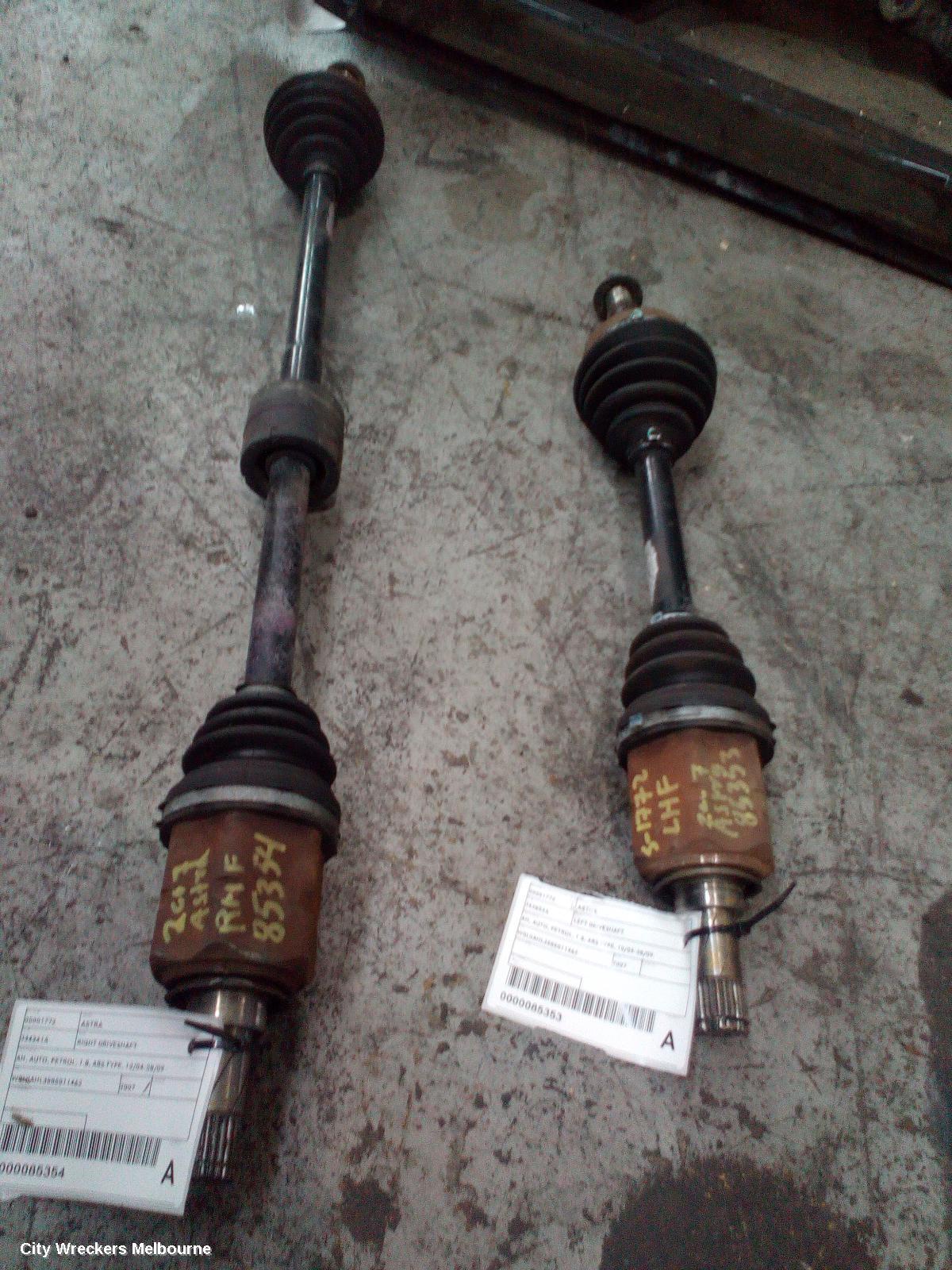 HOLDEN ASTRA LEFT DRIVESHAFT, AH, AUTO, PETROL, 1.8, ABS TYPE, 10/2004 - 08/2009