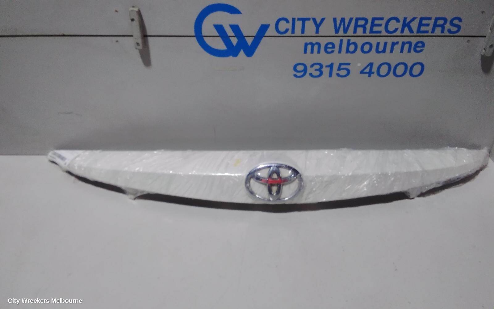 TOYOTA COROLLA REAR GARNISH, TAILGATE GARNISH (CENTRE), ZRE182R, HATCH, 10/2012 - 03/2015