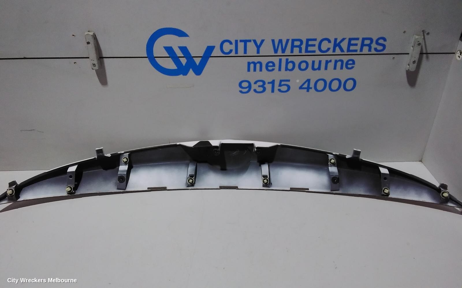 TOYOTA COROLLA REAR GARNISH, TAILGATE GARNISH (CENTRE), ZRE182R, HATCH, 10/2012 - 03/2015