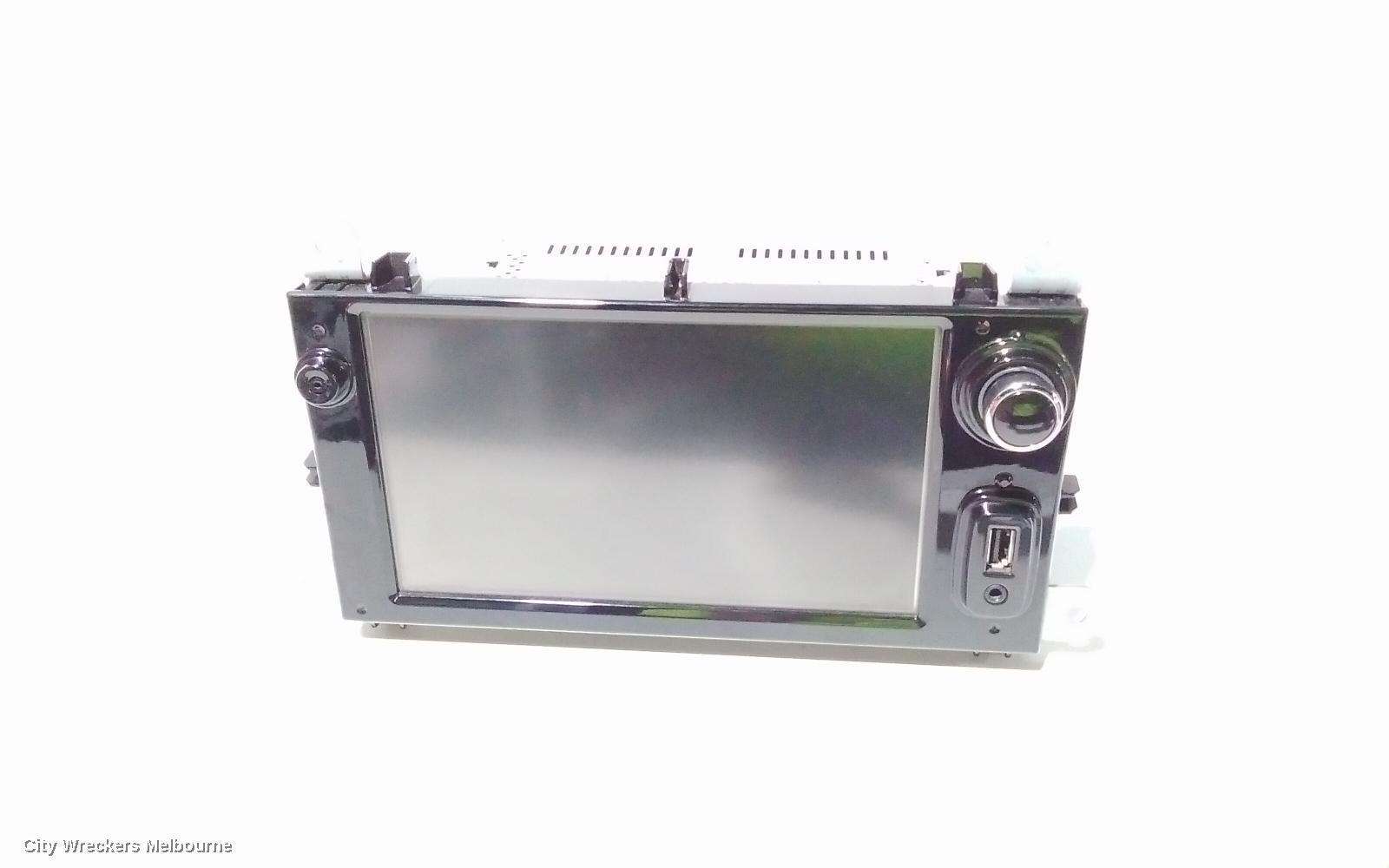 RENAULT CLIO RADIO/CD/DVD/SAT/TV, MEDIA NAV (NAV0G1), X98, 09/2013 - 10/2019