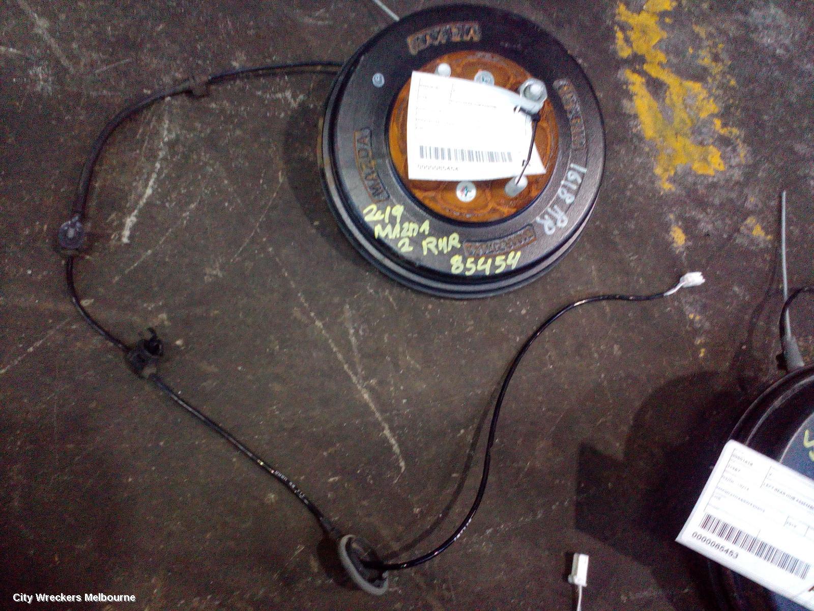 MAZDA 2 RIGHT REAR HUB ASSEMBLY, DJ/DL, 10/2014 ONWARDS