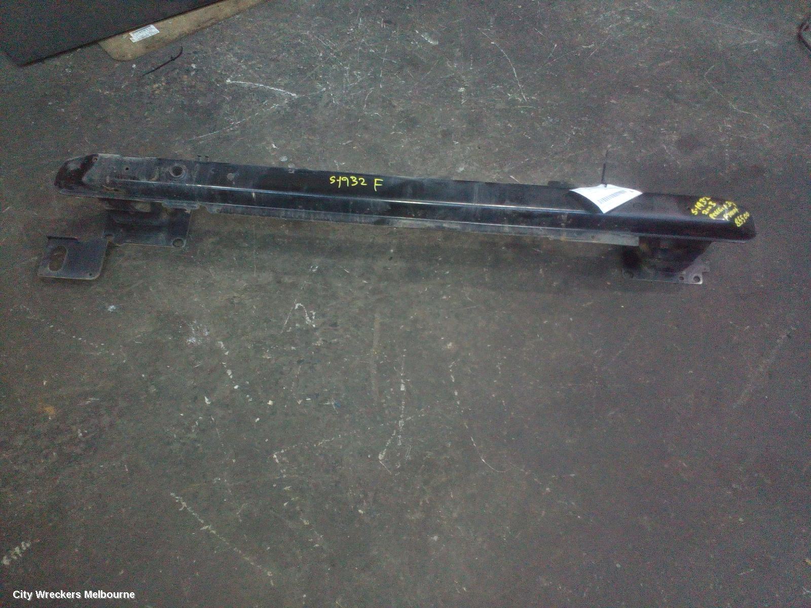 PEUGEOT 307 F/BAR REINFORC/BRACK, T5 12/2001 - 04/2005
