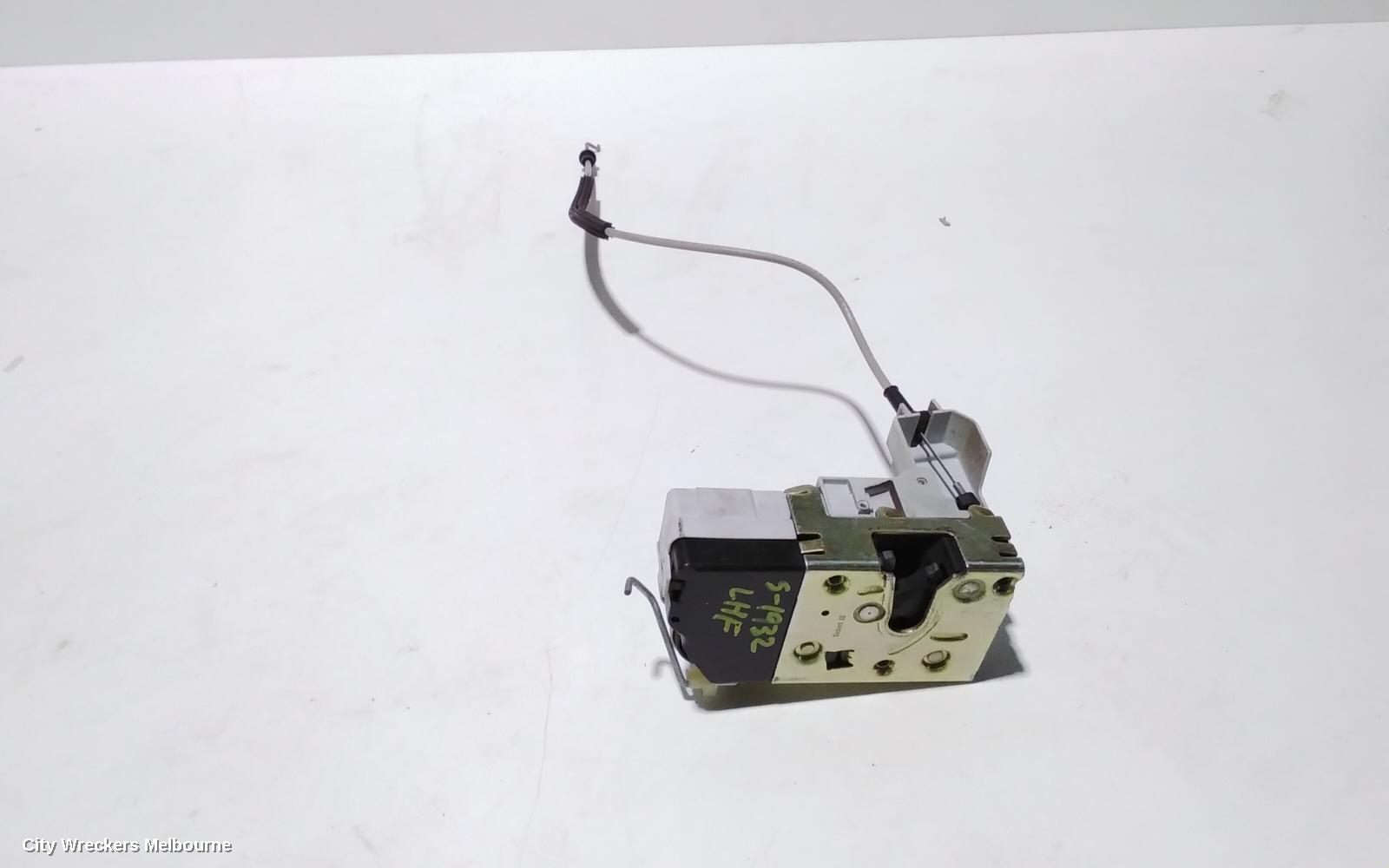 PEUGEOT 307 DOOR/BOOT/GATE LOCK, LEFT FRONT DOOR LOCK, 5DR HATCH/WAGON, T5, 12/2001 - 12/2008