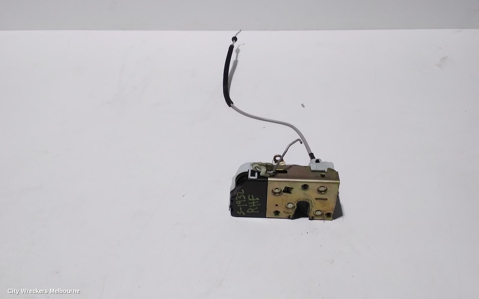 PEUGEOT 307 DOOR/BOOT/GATE LOCK, RIGHT FRONT DOOR LOCK, 5DR HATCH/WAGON, T5, 12/2001 - 12/2008