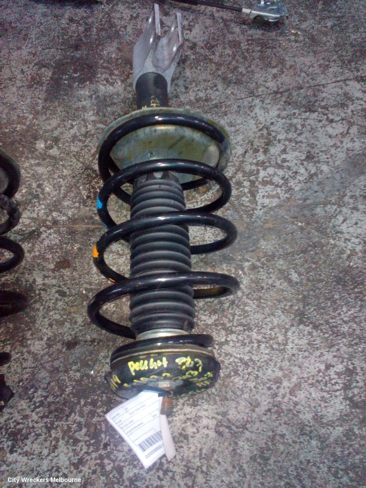 PEUGEOT 307 RIGHT FRONT STRUT, T5 12/2001 - 04/2005