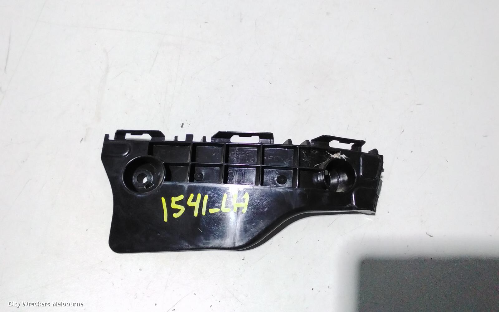 TOYOTA PRIUS, NHP10, PRIUS C, 12/2011 - 03/2020, LHF BAR SLIDER: 85522
