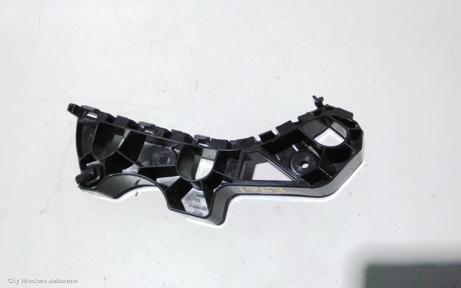 VOLKSWAGEN PASSAT, 3CC, SEDAN, 08/2008 - 12/2016, RHF BAR SLIDER: 85524
