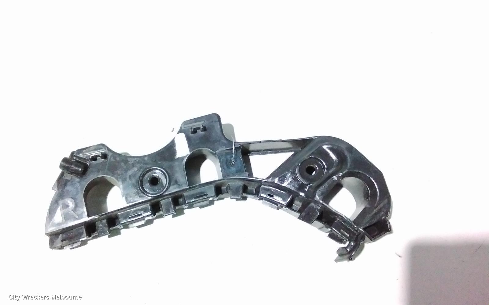 VOLKSWAGEN PASSAT, 3CC, SEDAN, 08/2008 - 12/2016, RHF BAR SLIDER: 85524