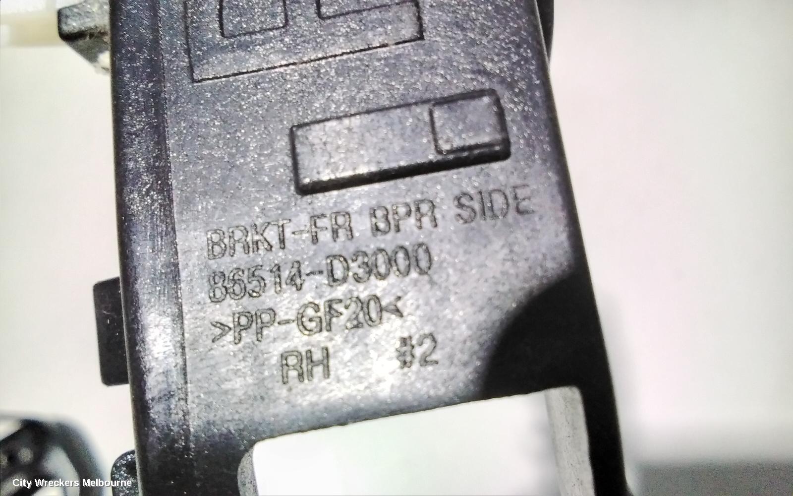 HYUNDAI TUCSON, TL, 06/2015 - 01/2021, RHF BAR SLIDER : 85525