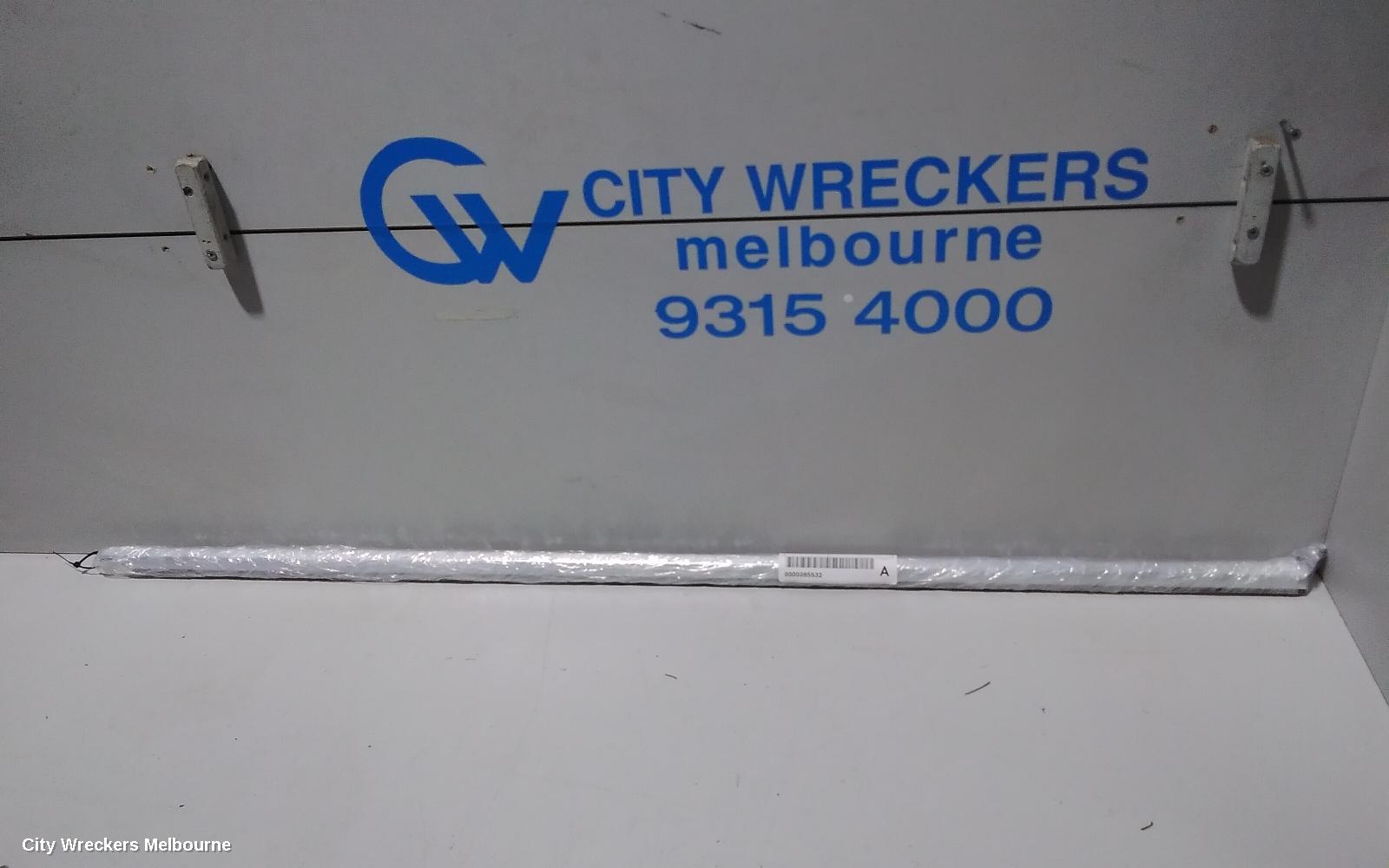VOLKSWAGEN PASSAT DOOR MOULD, LHR CHROME DOOR BELT UNDER THE WINDOW: 85532, B8/MK7, 06/2015 - 05/2023