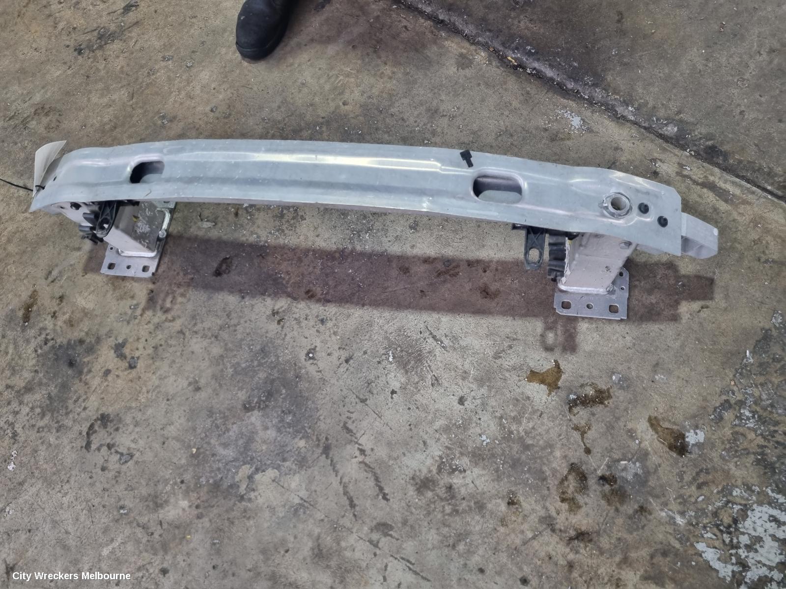 AUDI A4 F/BAR REINFORC/BRACK, REINFORCEMENT, B9 8W, 10/2015 ONWARDS
