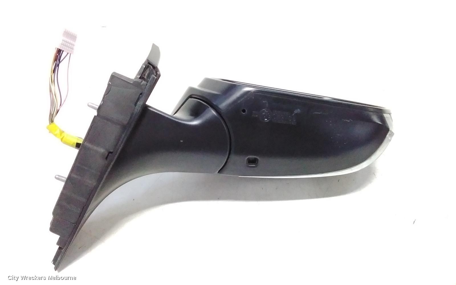TOYOTA C-HR RIGHT DOOR MIRROR, W/ CAMERA TYPE, COLOUR CODED, GEN 1, 12/2016 ONWARDS