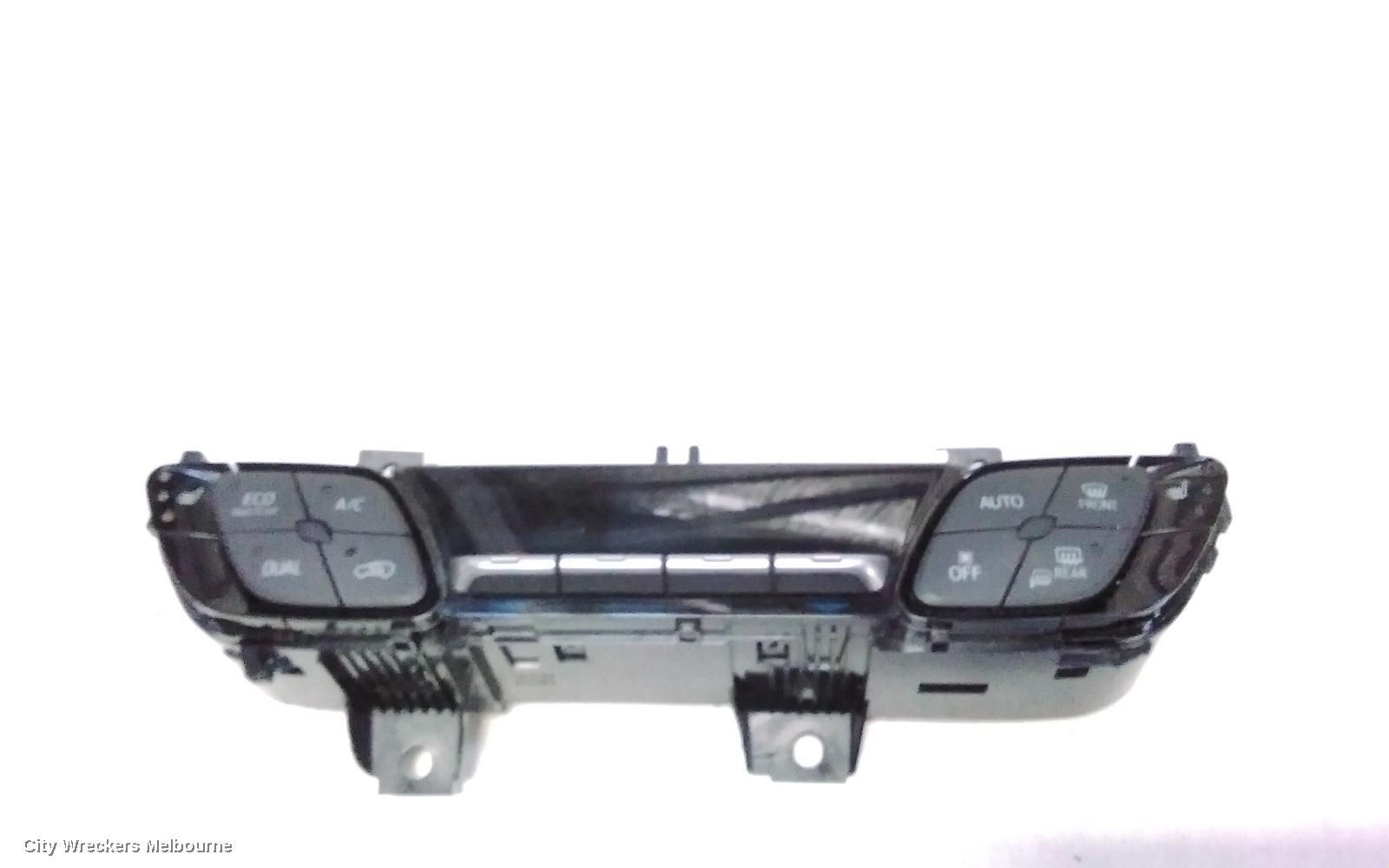 TOYOTA C-HR HEATER/AC CONTROLS, DUAL ZONE CLIMATE CONTROL TYPE, NGX10R/NGX50R/ZYX10R, 12/2016 ONWARDS