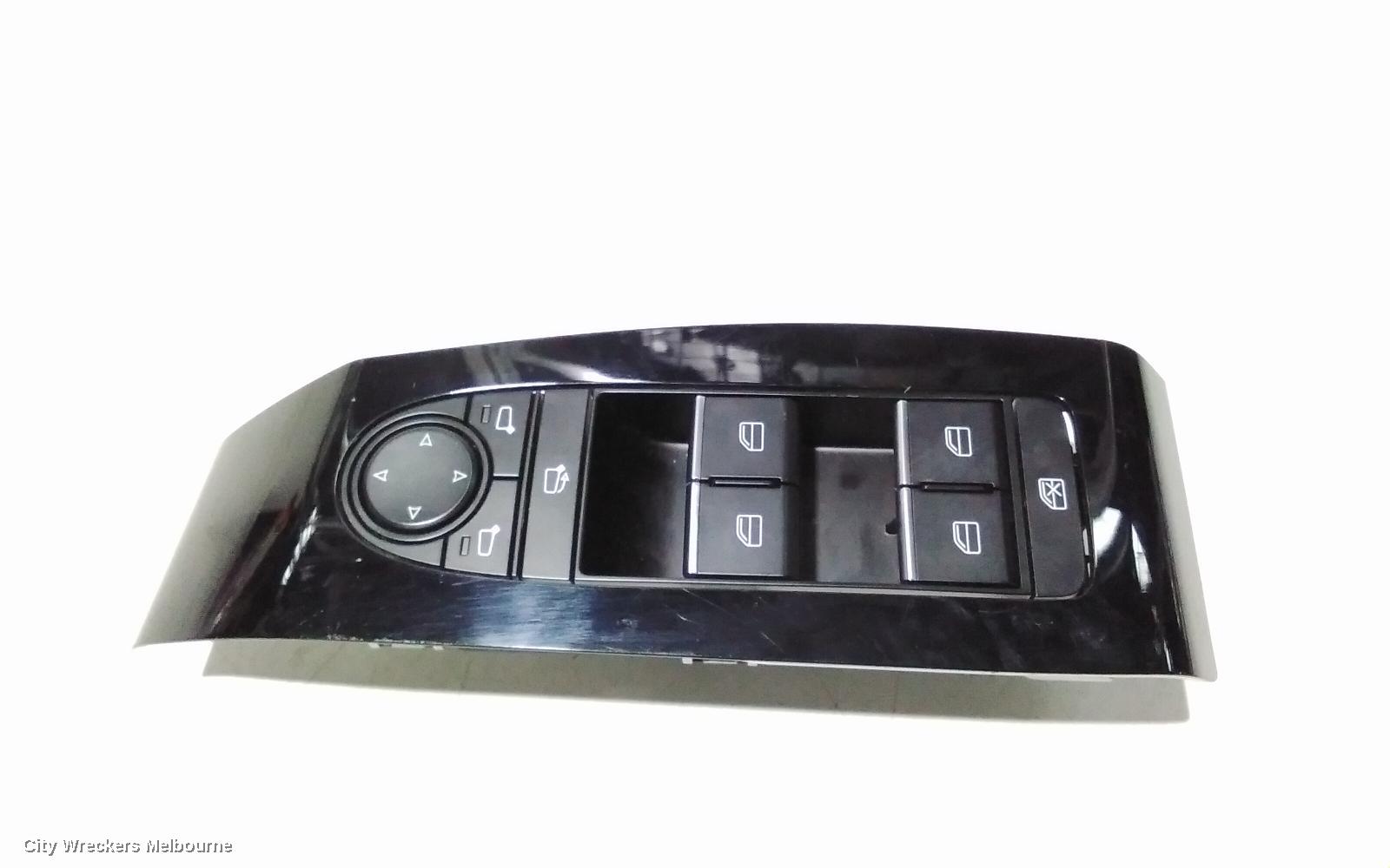 MAZDA 3 PWR DR WIND SWITCH, RH FRONT, BLOCK MASTER SWITCH, POWER, AUTO FOLD TYPE, BP, 03/2019 ONWARDS