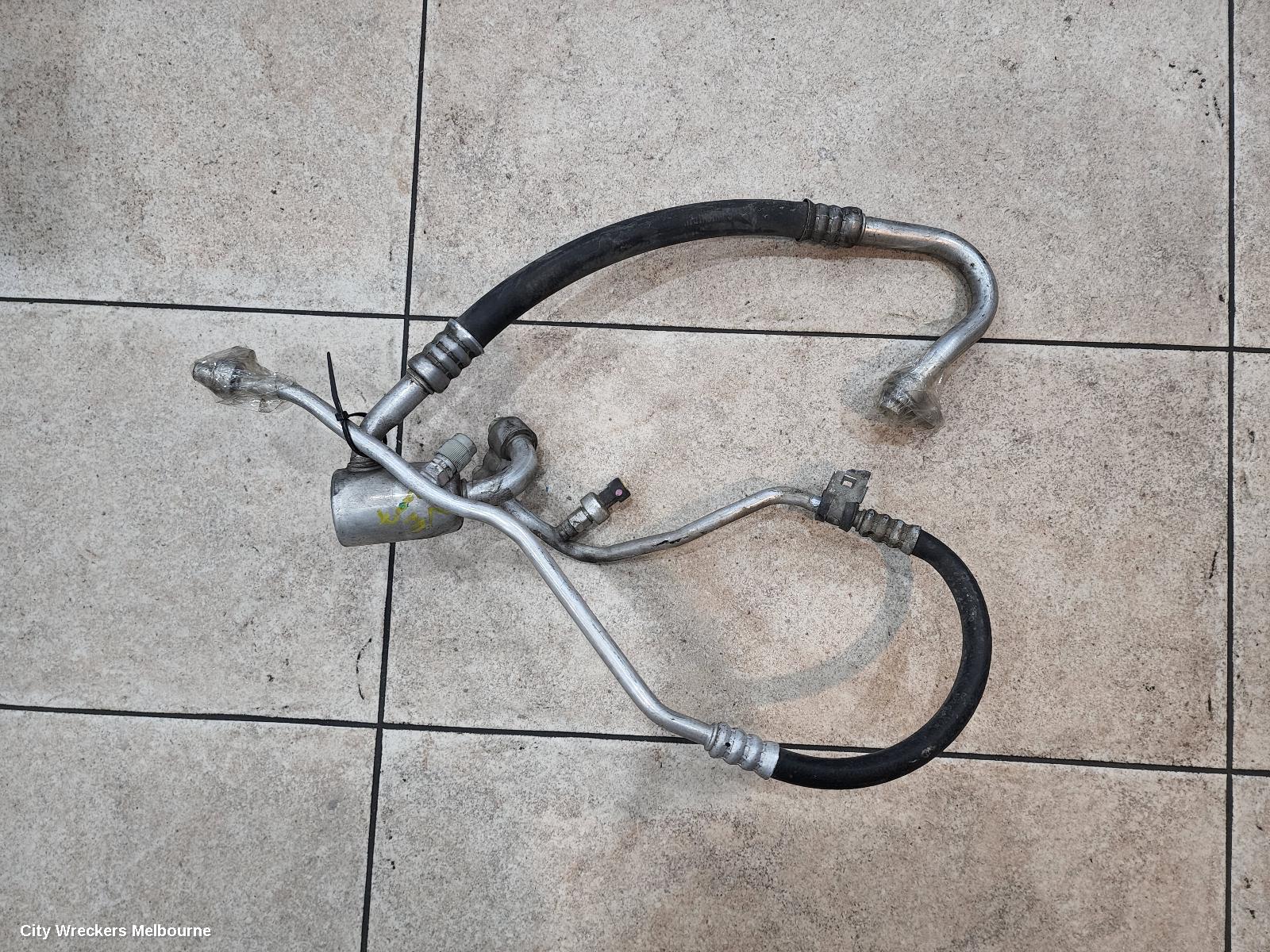 HOLDEN COMMODORE A/C HOSES, PETROL, 3.6, LY7, COMPRESSOR TO CONDENSER, VE, 08/2006 - 08/2009