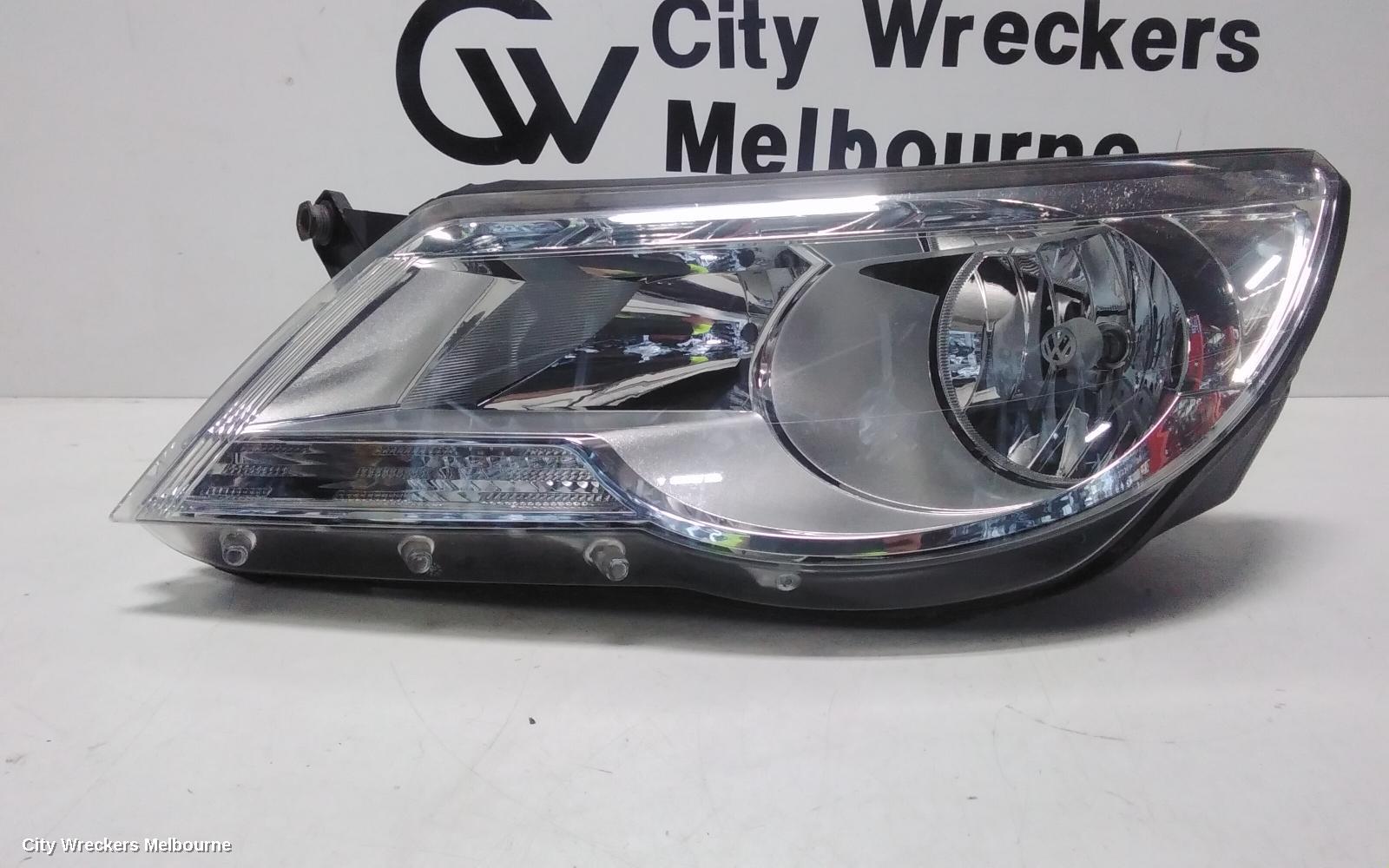 VOLKSWAGEN TIGUAN LEFT HEADLAMP, 5N, HALOGEN TYPE, 05/2008 - 06/2011