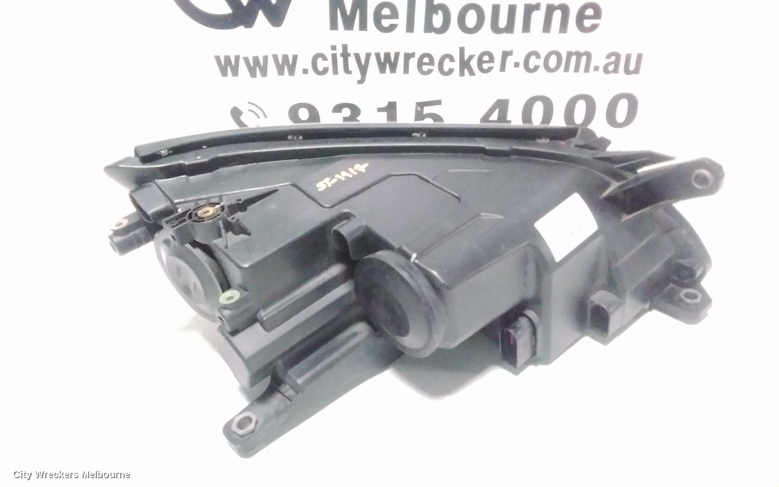 VOLKSWAGEN TIGUAN LEFT HEADLAMP, 5N, HALOGEN TYPE, 05/2008 - 06/2011