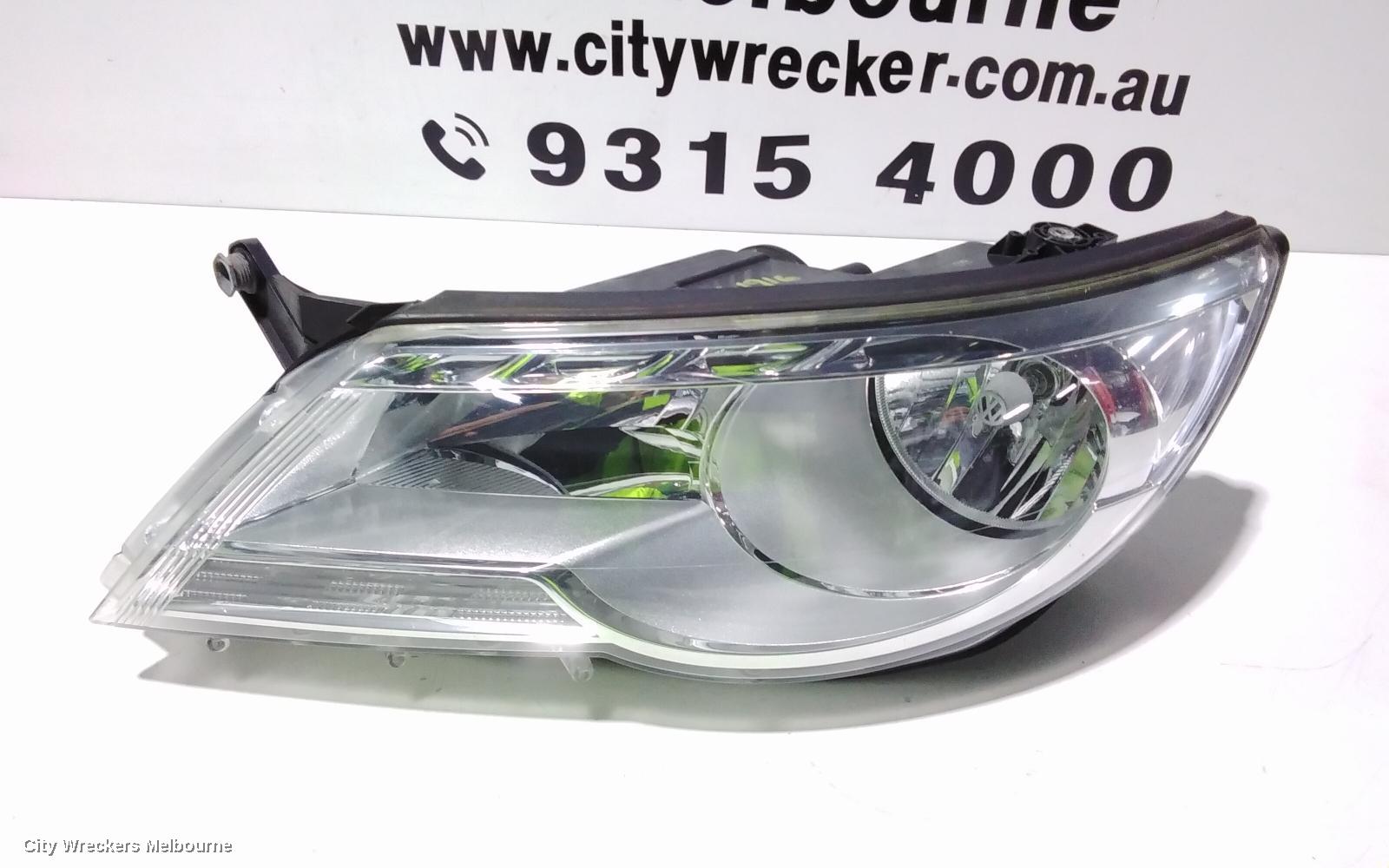 VOLKSWAGEN TIGUAN LEFT HEADLAMP, 5N, HALOGEN TYPE, 05/2008 - 06/2011