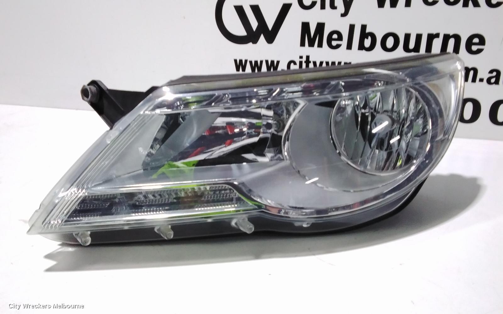 VOLKSWAGEN TIGUAN LEFT HEADLAMP, 5N, HALOGEN TYPE, 05/2008 - 06/2011