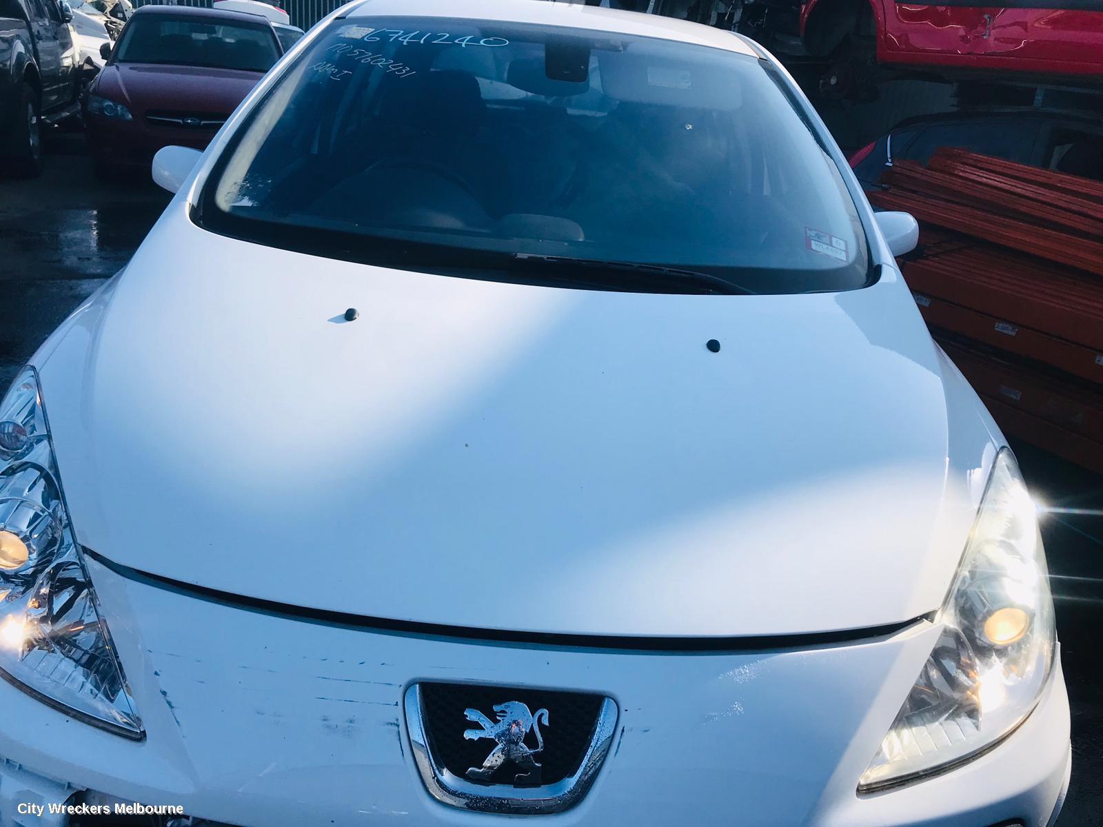 PEUGEOT 307 OWNERS HANDBOOK, PETROL, T6, 10/2005 - 12/2009