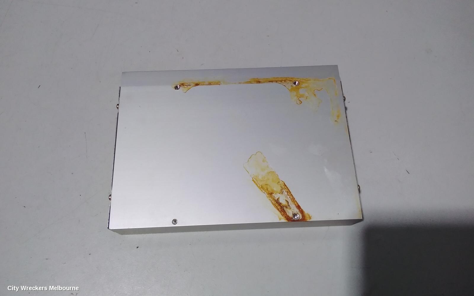 CHRYSLER 300C RADIO/CD/DVD/SAT/TV, AMPLIFIER, HEMI TYPE, 11/2005 - 12/2011