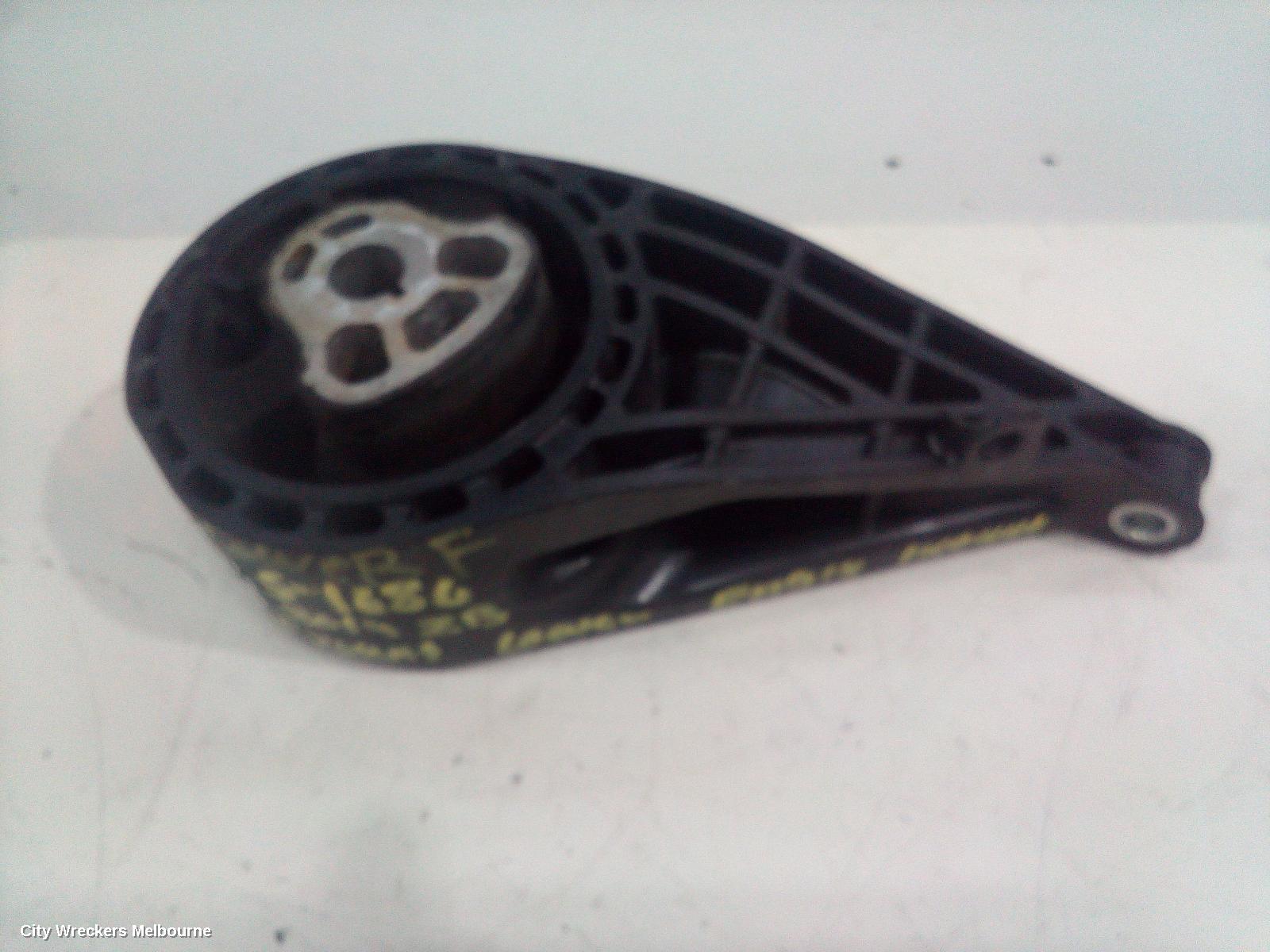 HOLDEN COMMODORE MOUNT, ZB, 10/2017 - 12/2020