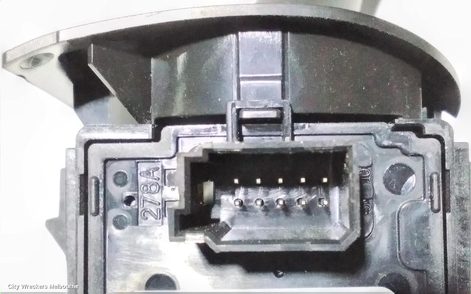 HOLDEN COMMODORE COMBINATION SWITCH, FLASHER SWITCH, ZB, 10/2017 - 12/2020