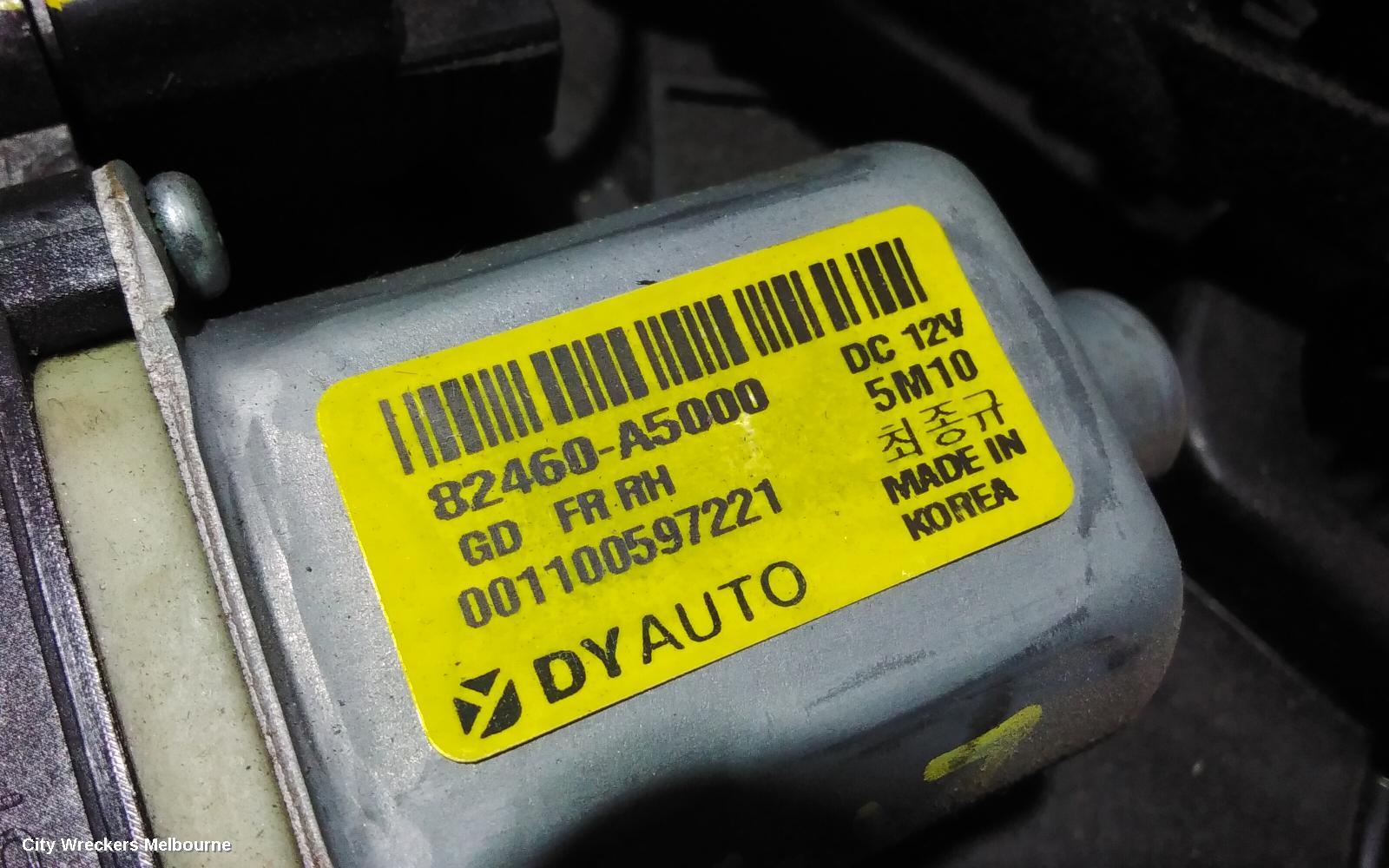 HYUNDAI I30 RIGHT FRONT WINDOW REG/MOTOR, GD, 5DR HATCH, 2 PIN AUTO DOWN, 03/2012 - 04/2017