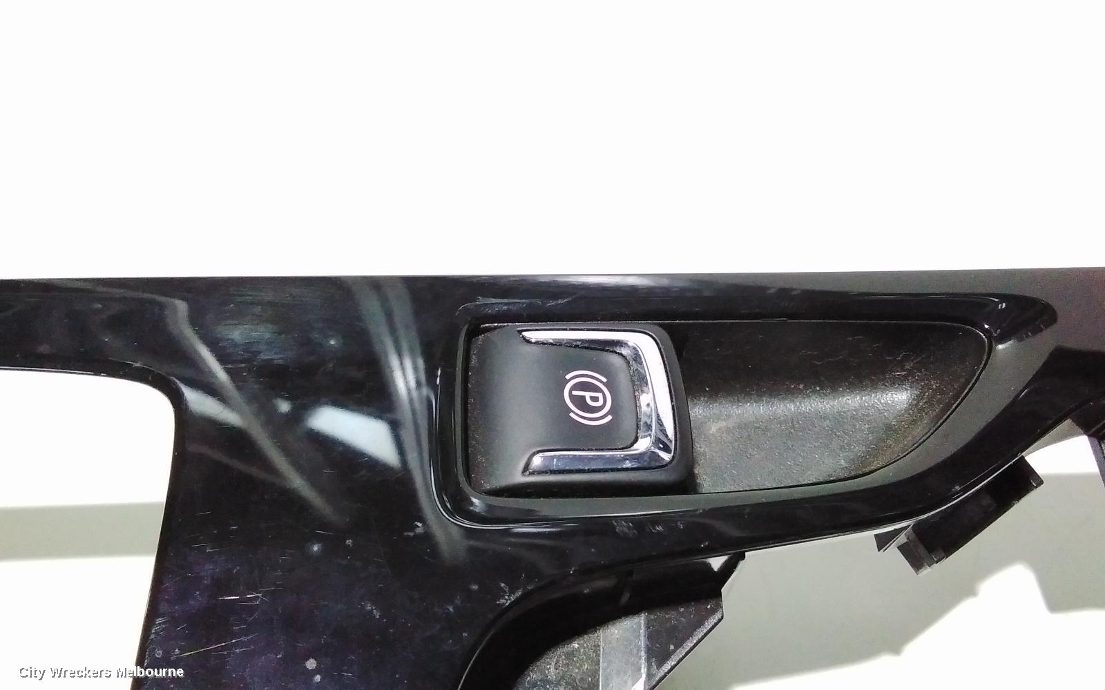 HOLDEN COMMODORE GEAR STICK/SHIFTER, ZB, 10/2017 - 12/2020