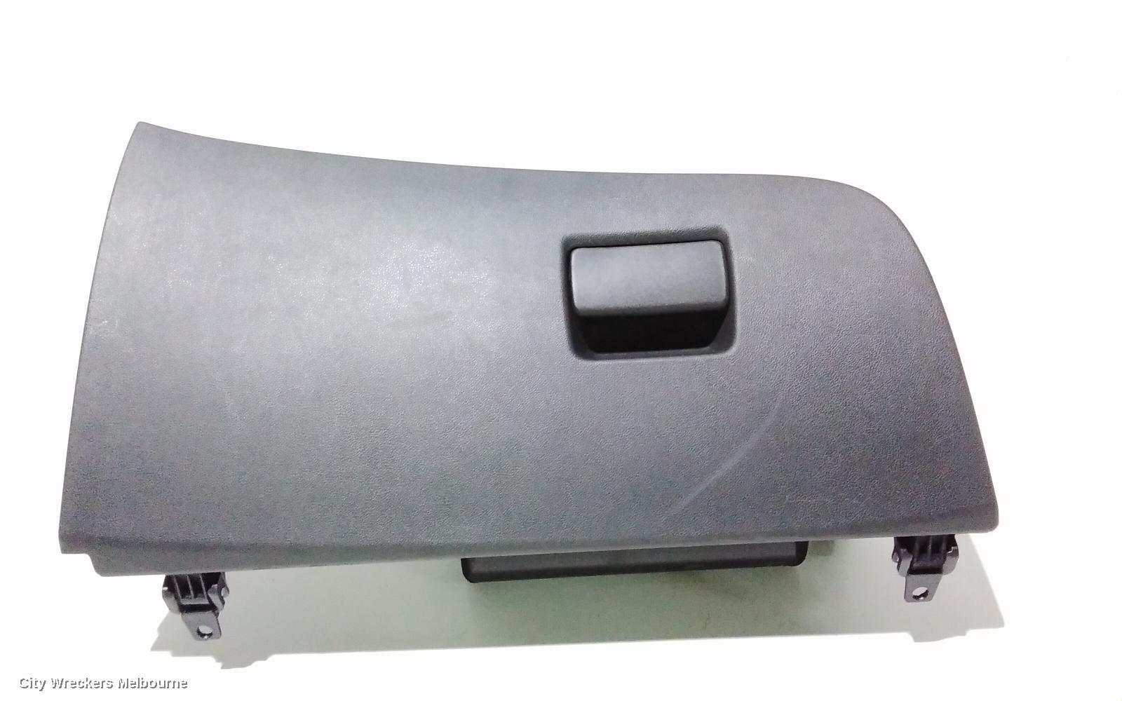 HOLDEN COMMODORE GLOVE BOX, ZB, 10/2017 - 12/2020