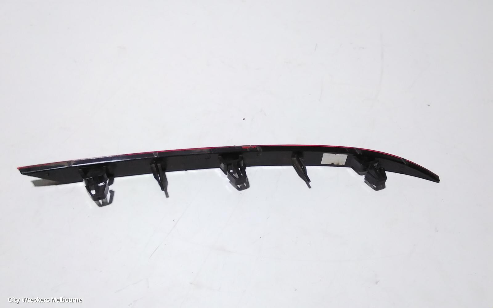 HOLDEN COMMODORE, ZB, 10/2017 - 12/2020, LHR BAR REFLECTOR : 85747