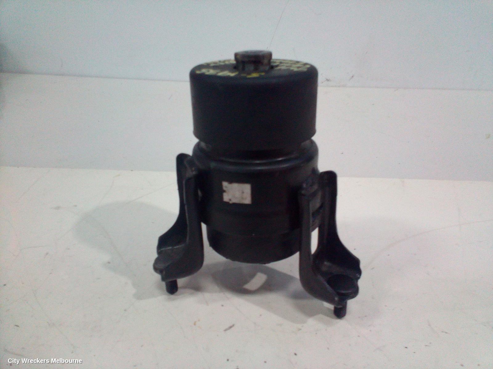 TOYOTA CAMRY MOUNT, XV50, 05/2015 - 10/2017