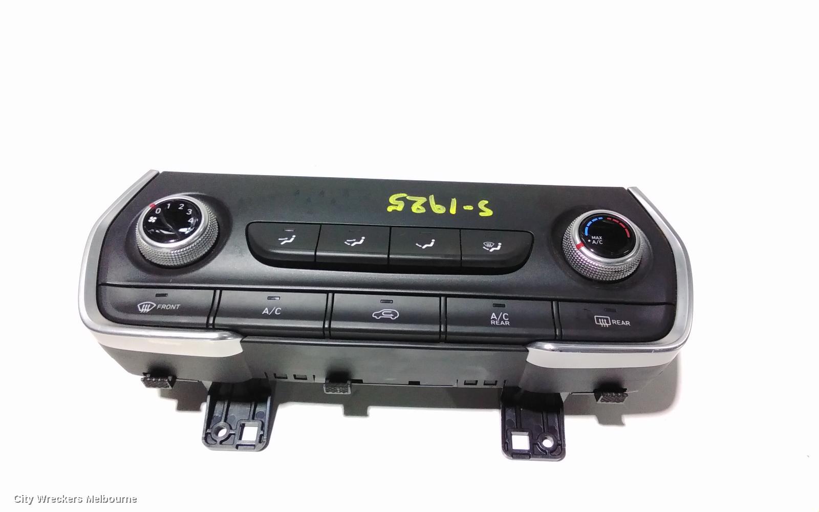 HYUNDAI SANTA FE HEATER/AC CONTROLS, TM, NON ELECTRONIC DISPLAY TYPE, 03/2018 ONWARDS