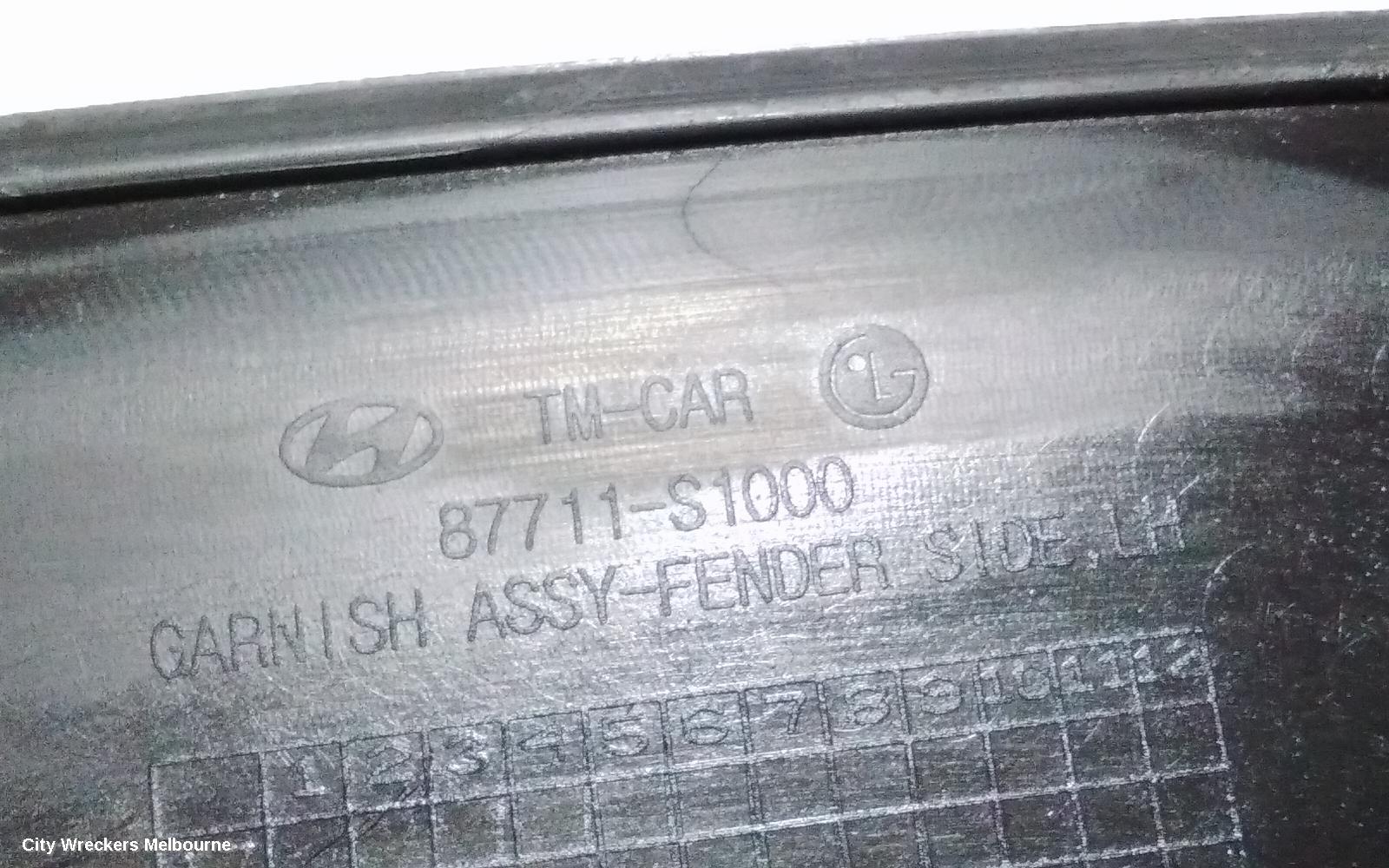 HYUNDAI SANTA FE WHEEL ARCH FLARE, LH FRONT, TM, 03/2018 ONWARDS