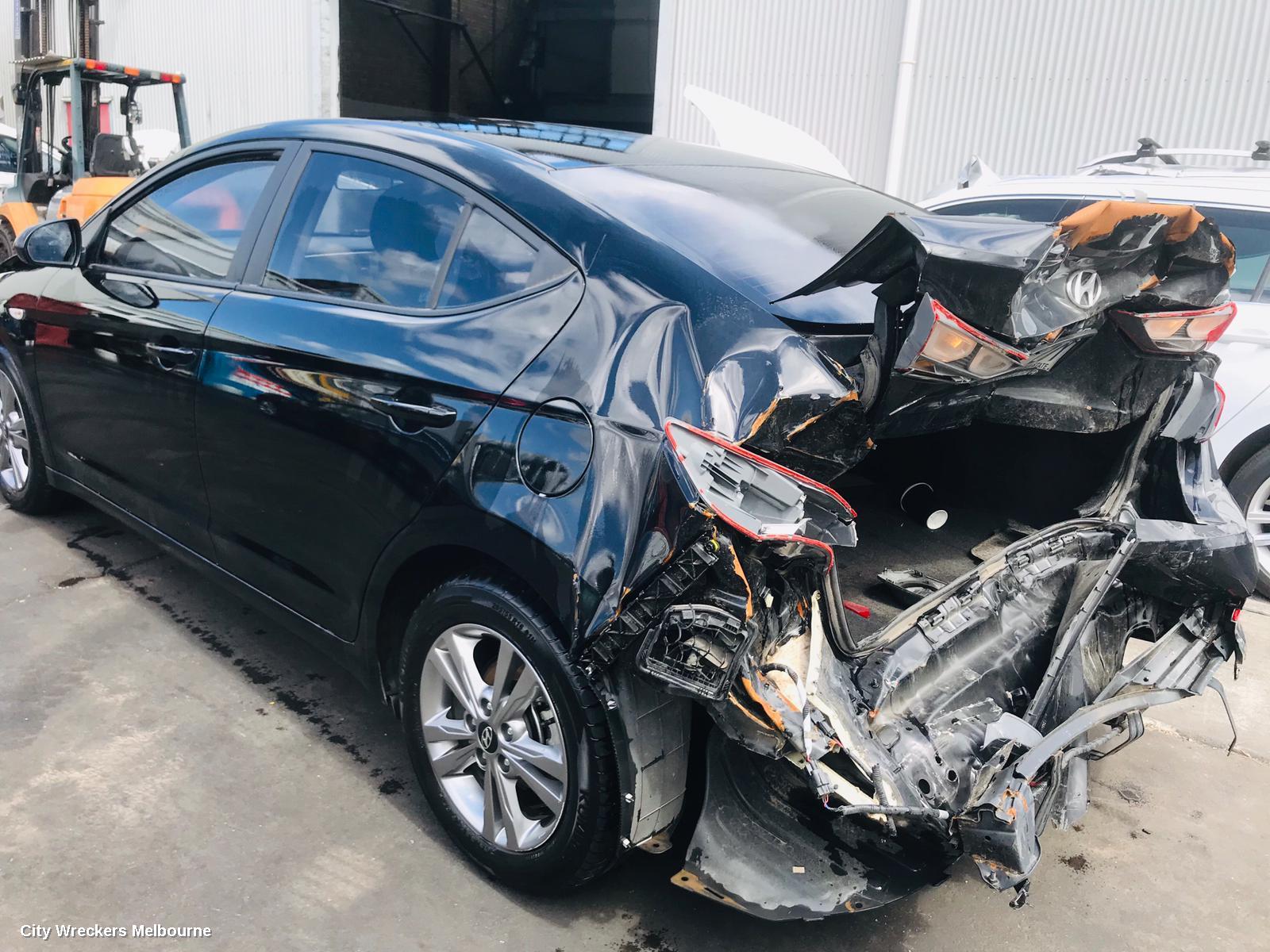 HYUNDAI ELANTRA COMPLETE VEHICLE, AD, SEDAN, 12/2015 ONWARDS