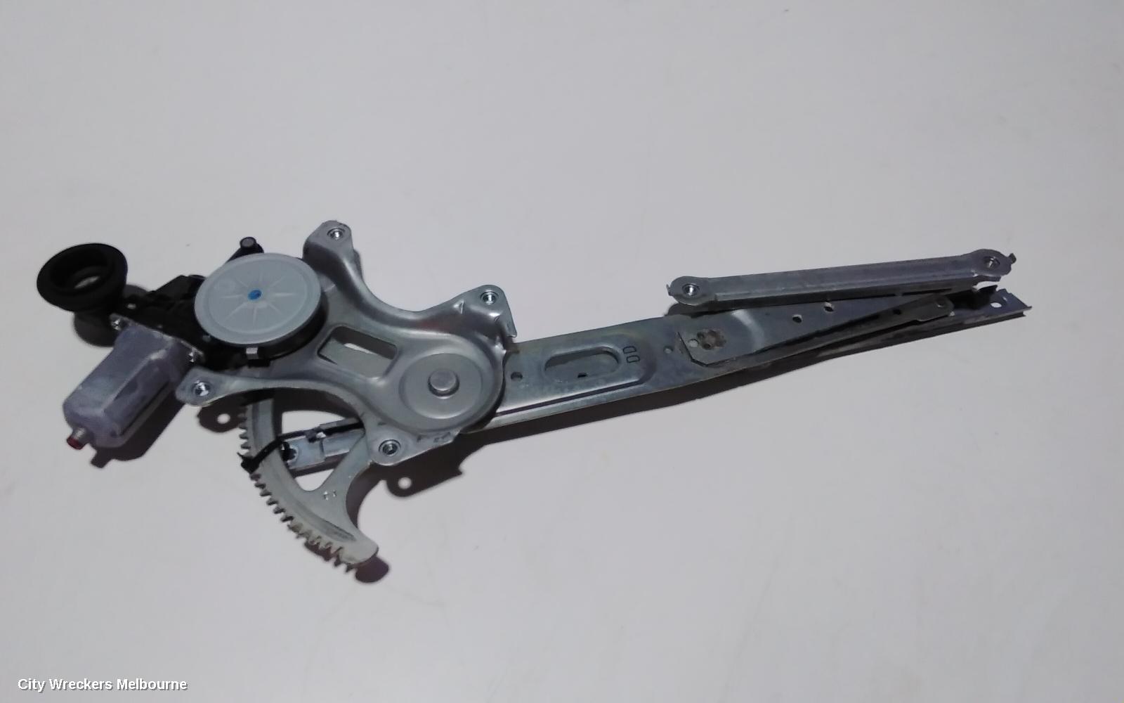 TOYOTA RAV4 LEFT FRONT WINDOW REG/MOTOR, XA40, 12/2012 - 11/2018
