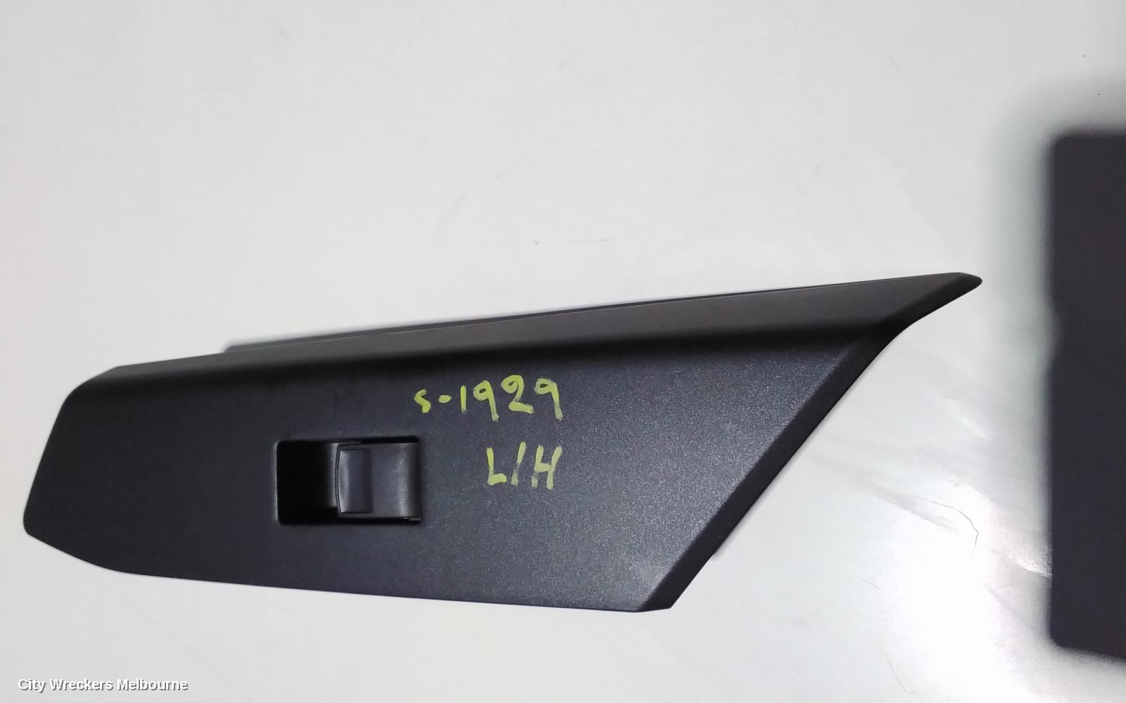 TOYOTA RAV4 PWR DR WIND SWITCH, LH FRONT, XA40, 12/2012 - 11/2018