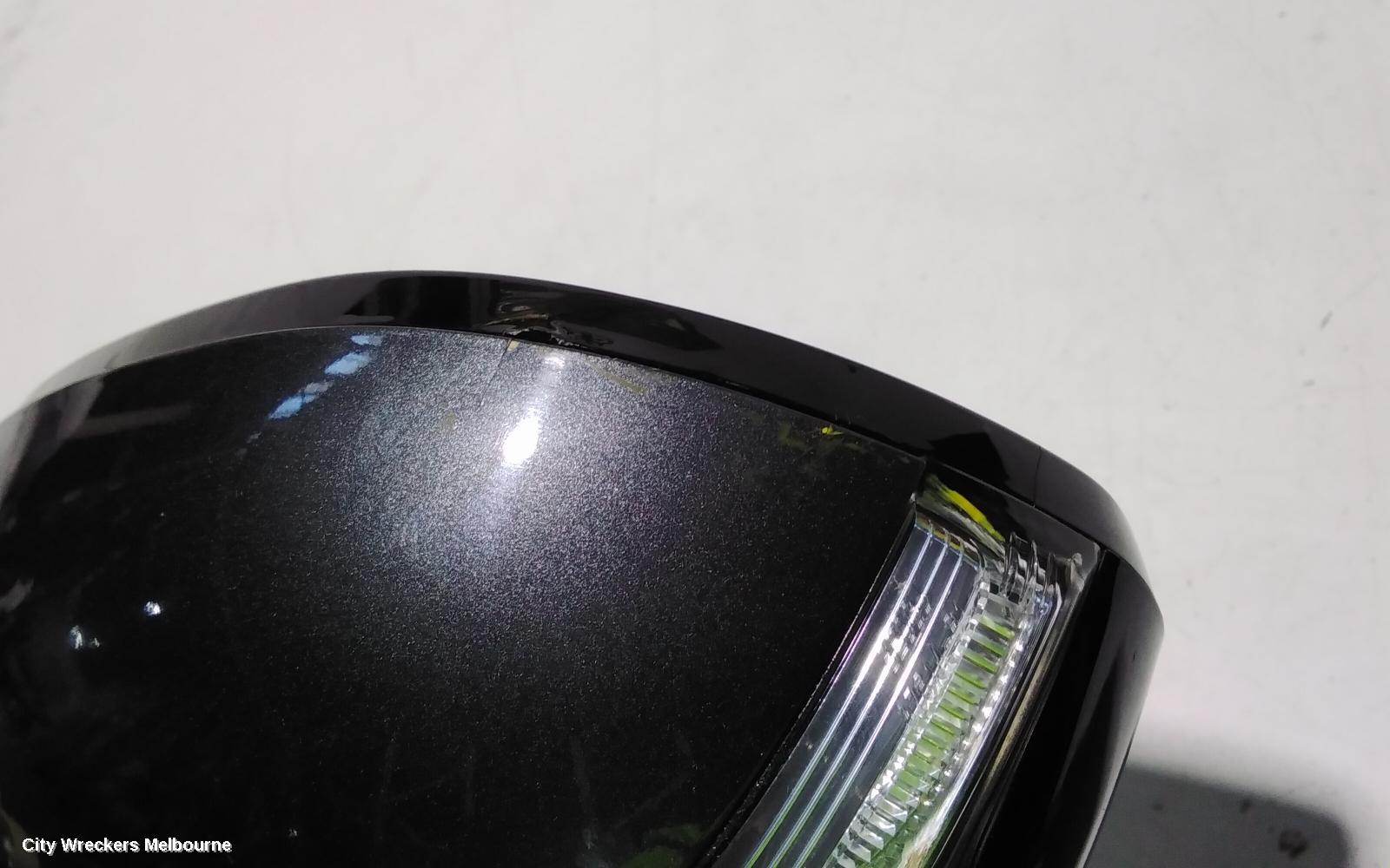 HYUNDAI SANTA FE LEFT DOOR MIRROR, TM, ACTIVE, MANUAL TYPE, 03/2018 - 09/2020