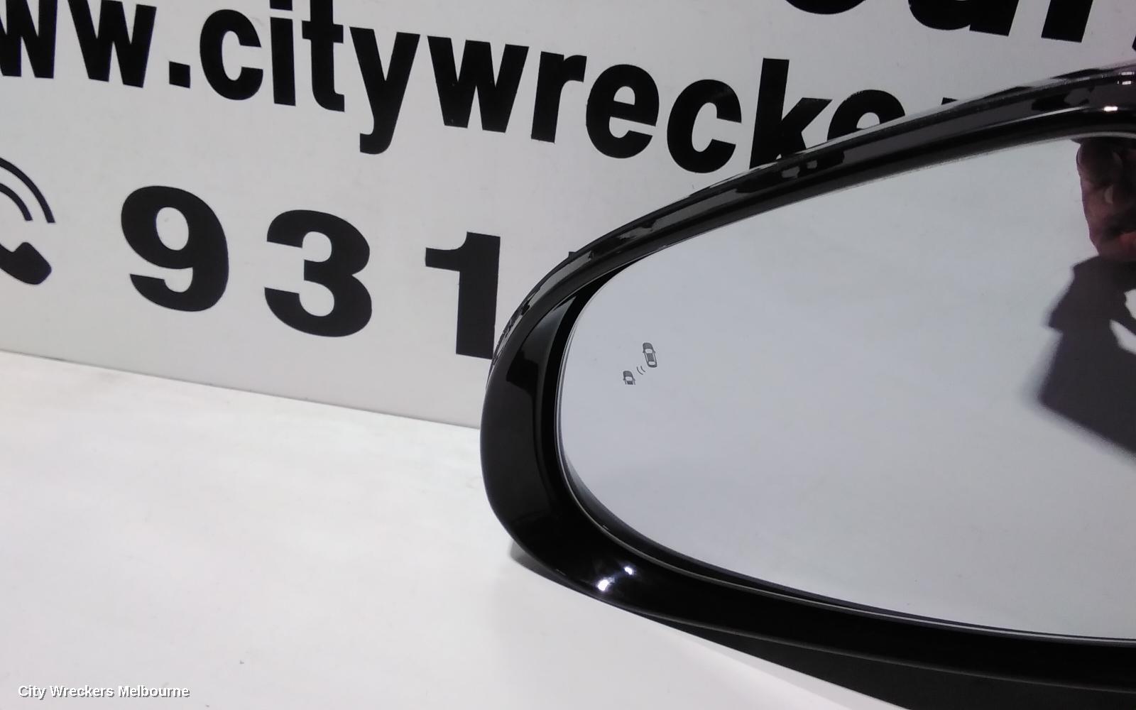 HYUNDAI SANTA FE LEFT DOOR MIRROR, TM, ACTIVE, MANUAL TYPE, 03/2018 - 09/2020