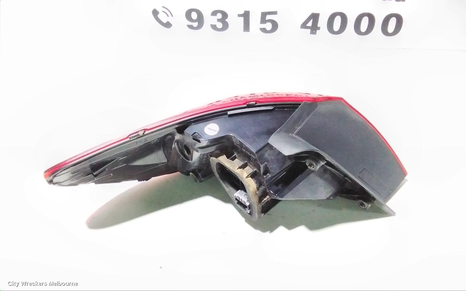 VOLKSWAGEN PASSAT RIGHT TAILLIGHT, 3CC, SEDAN, LED TYPE, 03/2012 - 12/2016