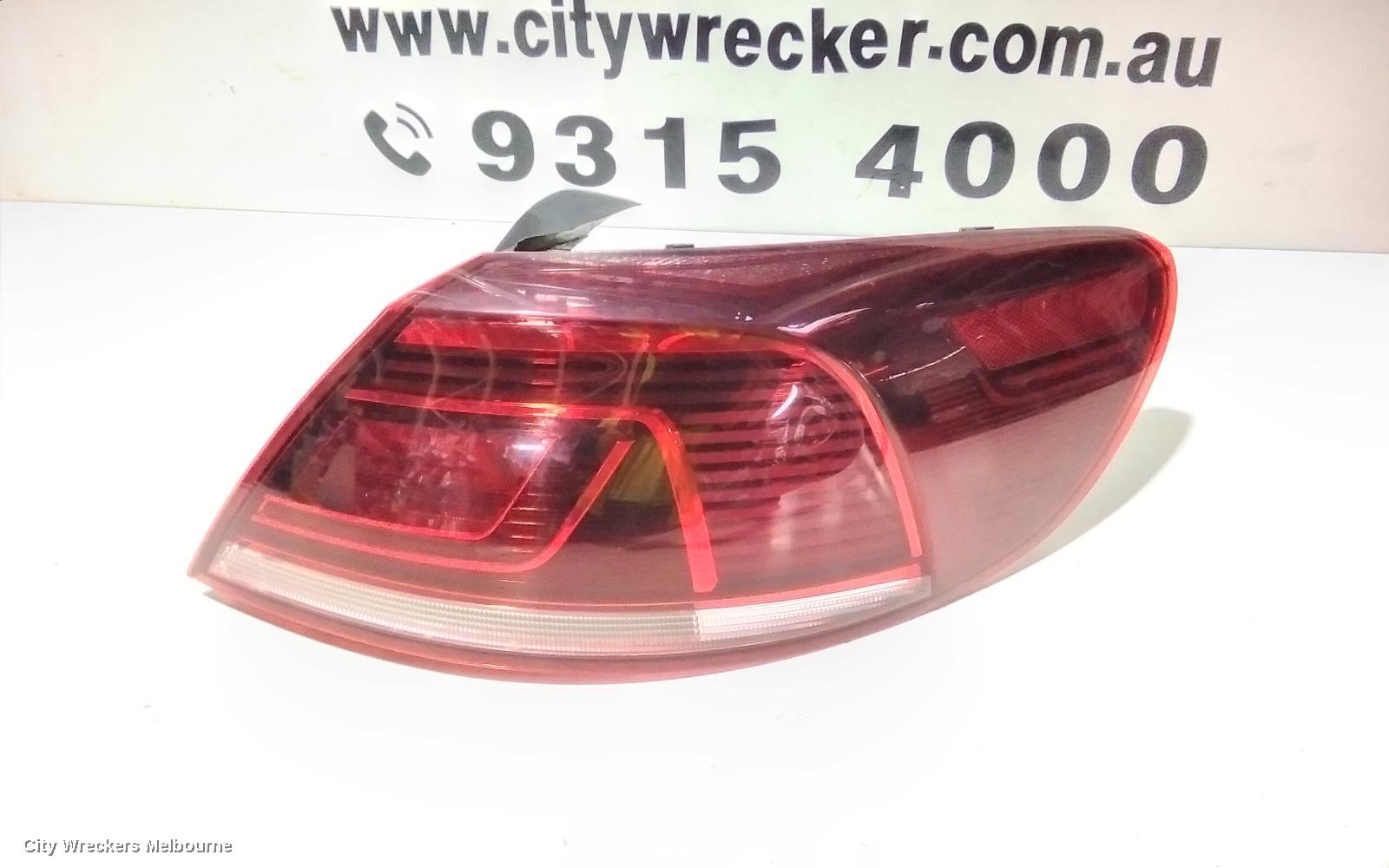 VOLKSWAGEN PASSAT RIGHT TAILLIGHT, 3CC, SEDAN, LED TYPE, 03/2012 - 12/2016